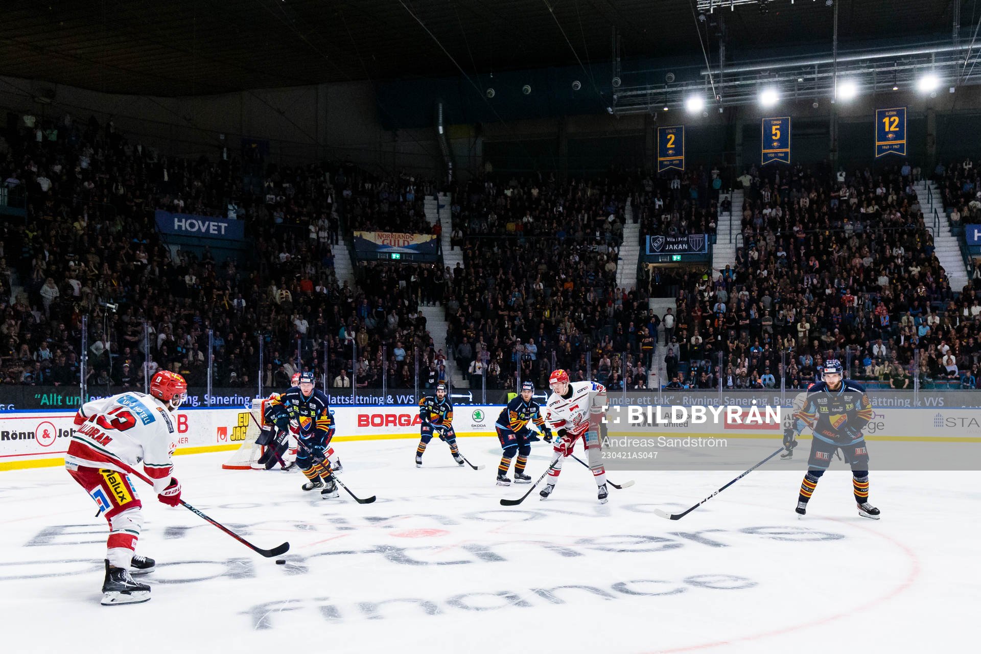 Modospelare med puck