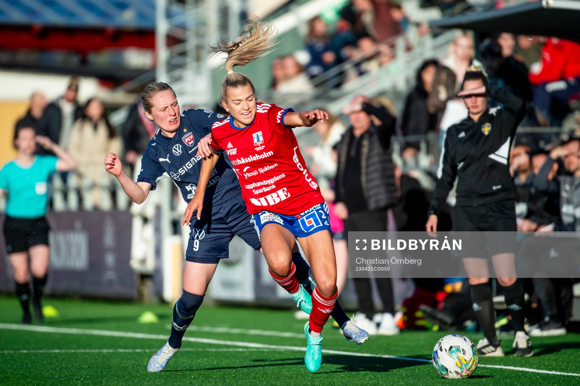 FC Rosengårds Emilia Larsson mot Vittsjös Charlotte Grant