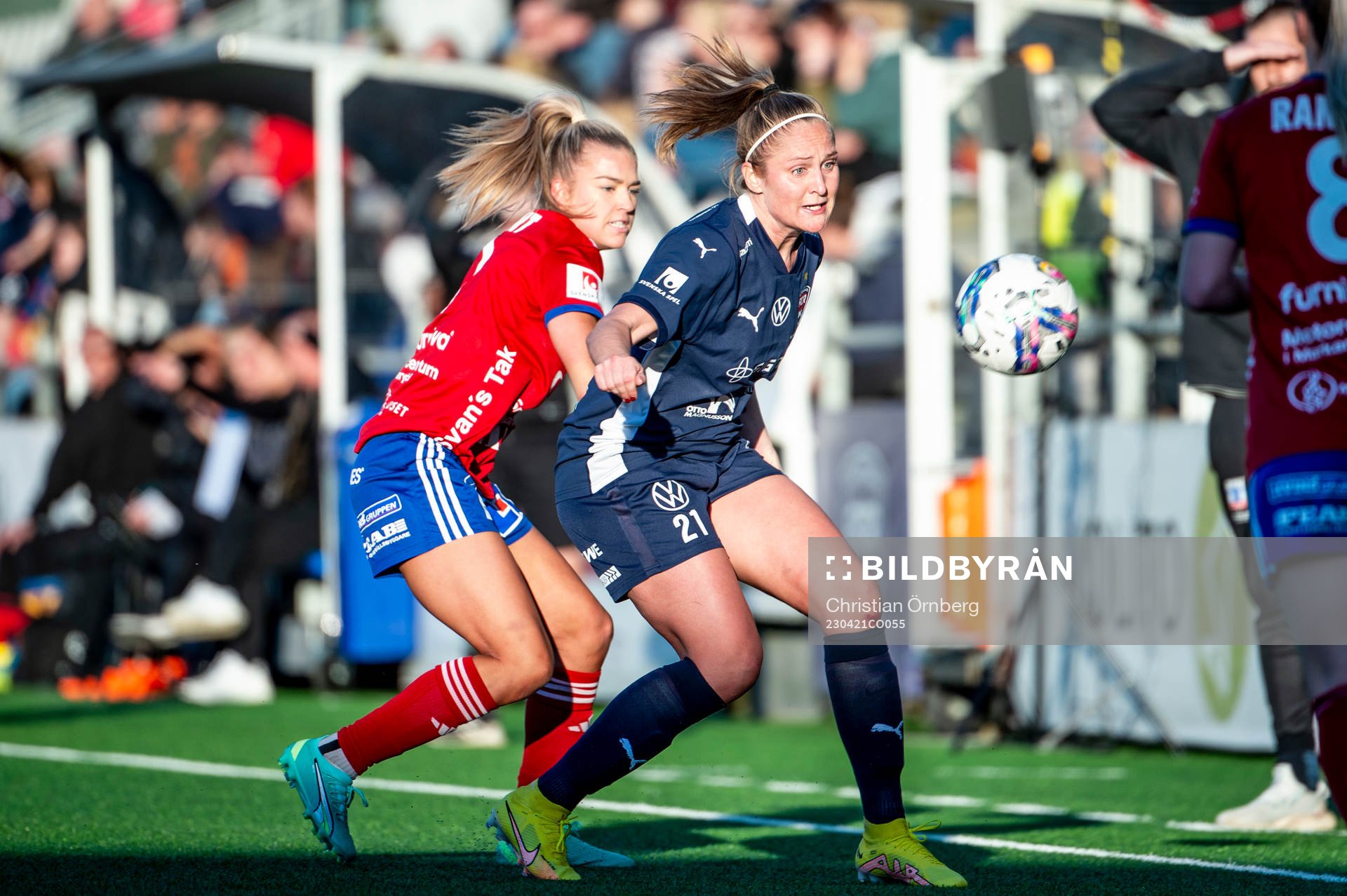 Vittsjös Charlotte Grant mot FC Rosengårds Karin Lundin
