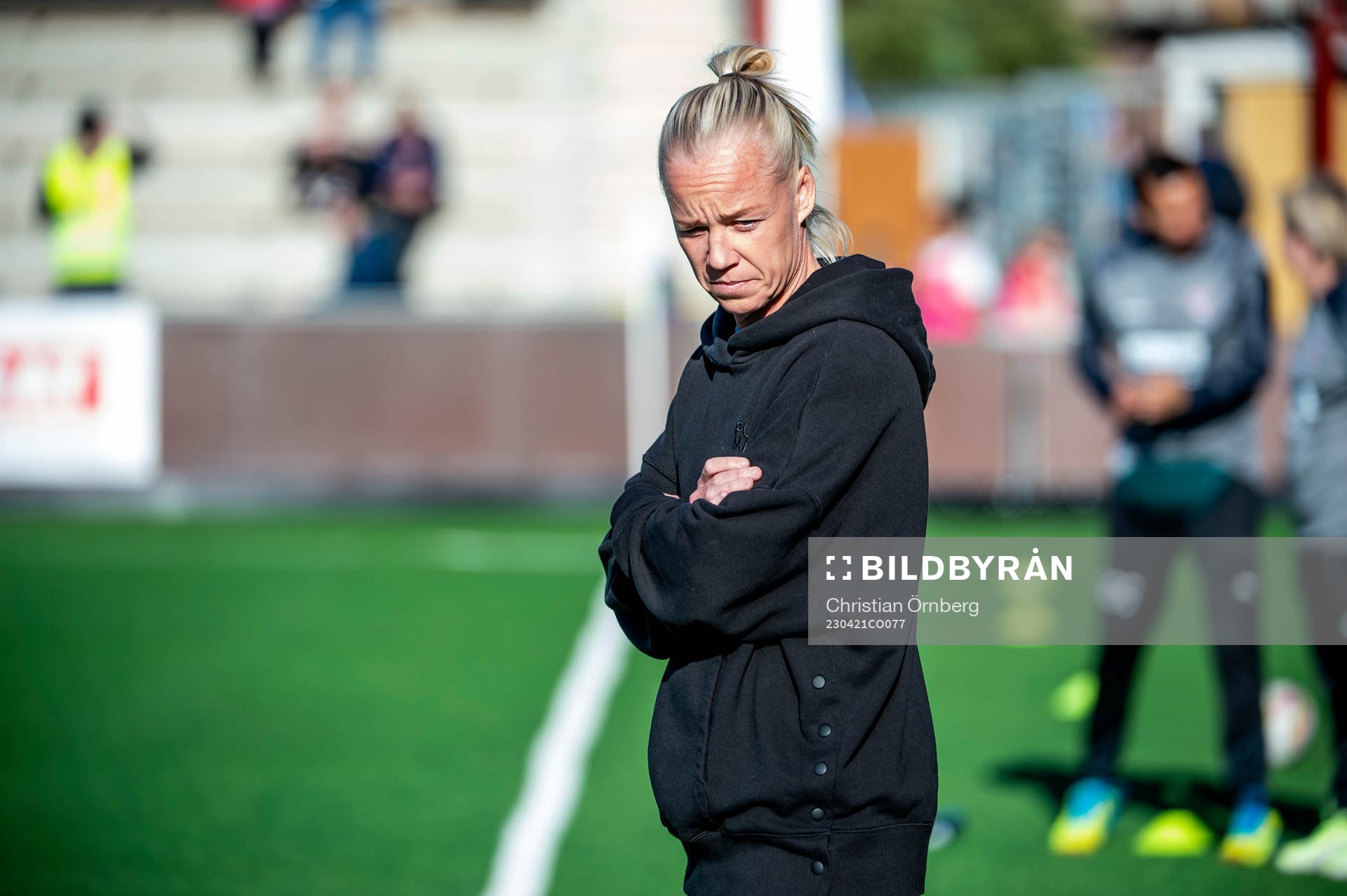 FC Rosengårds skadade Caroline Seger innan fotbollsmatchen