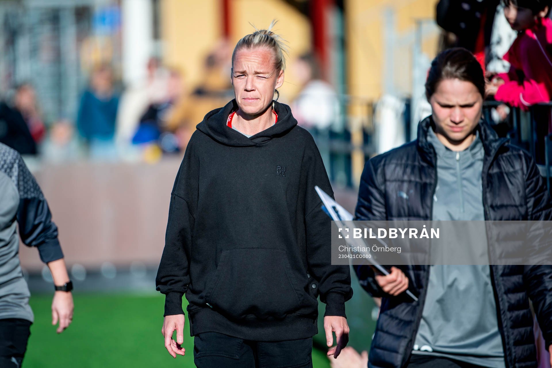 FC Rosengårds skadade Caroline Seger innan fotbollsmatchen