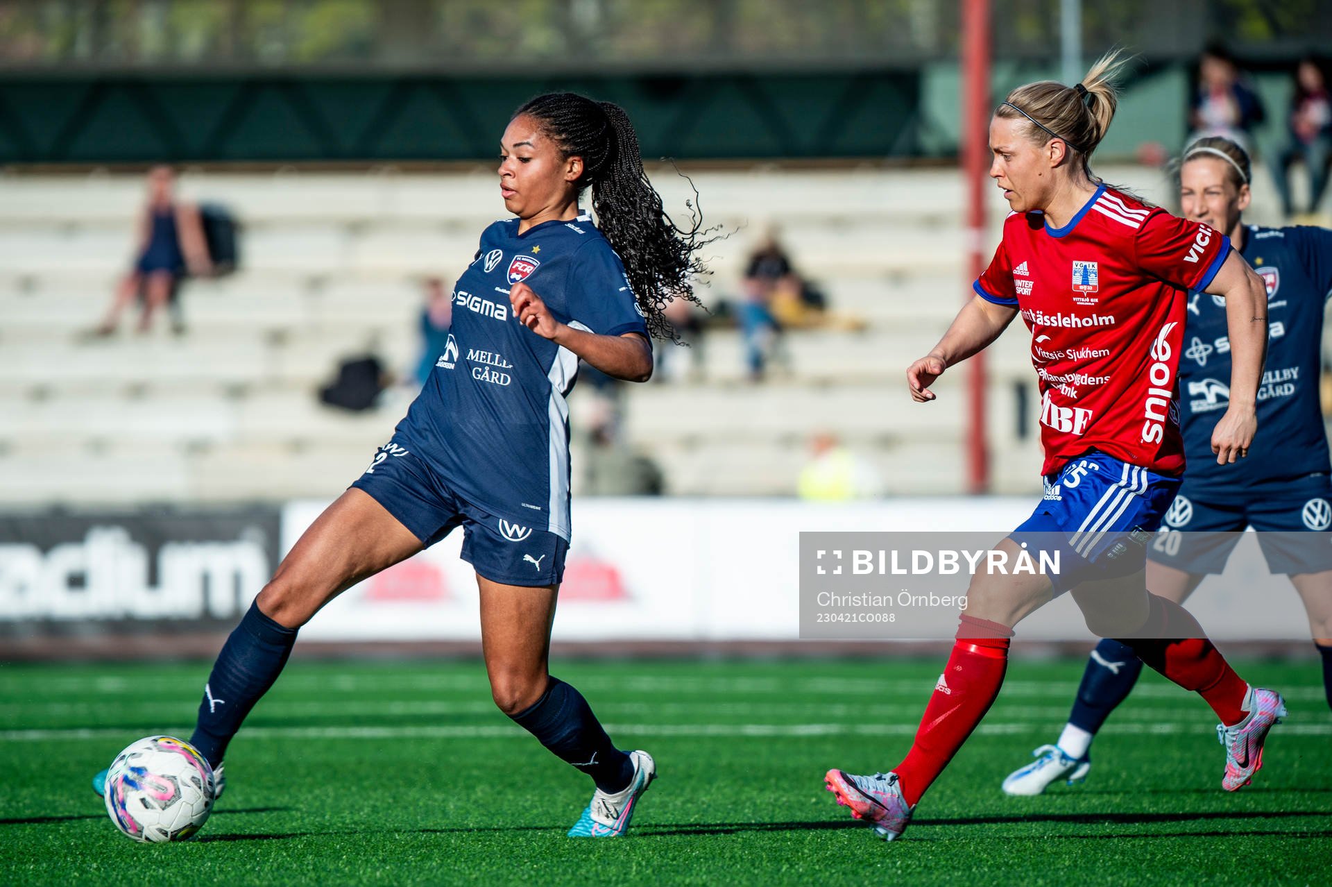 FC Rosengårds Isabella Obaze mot Vittsjös Nellie Persson