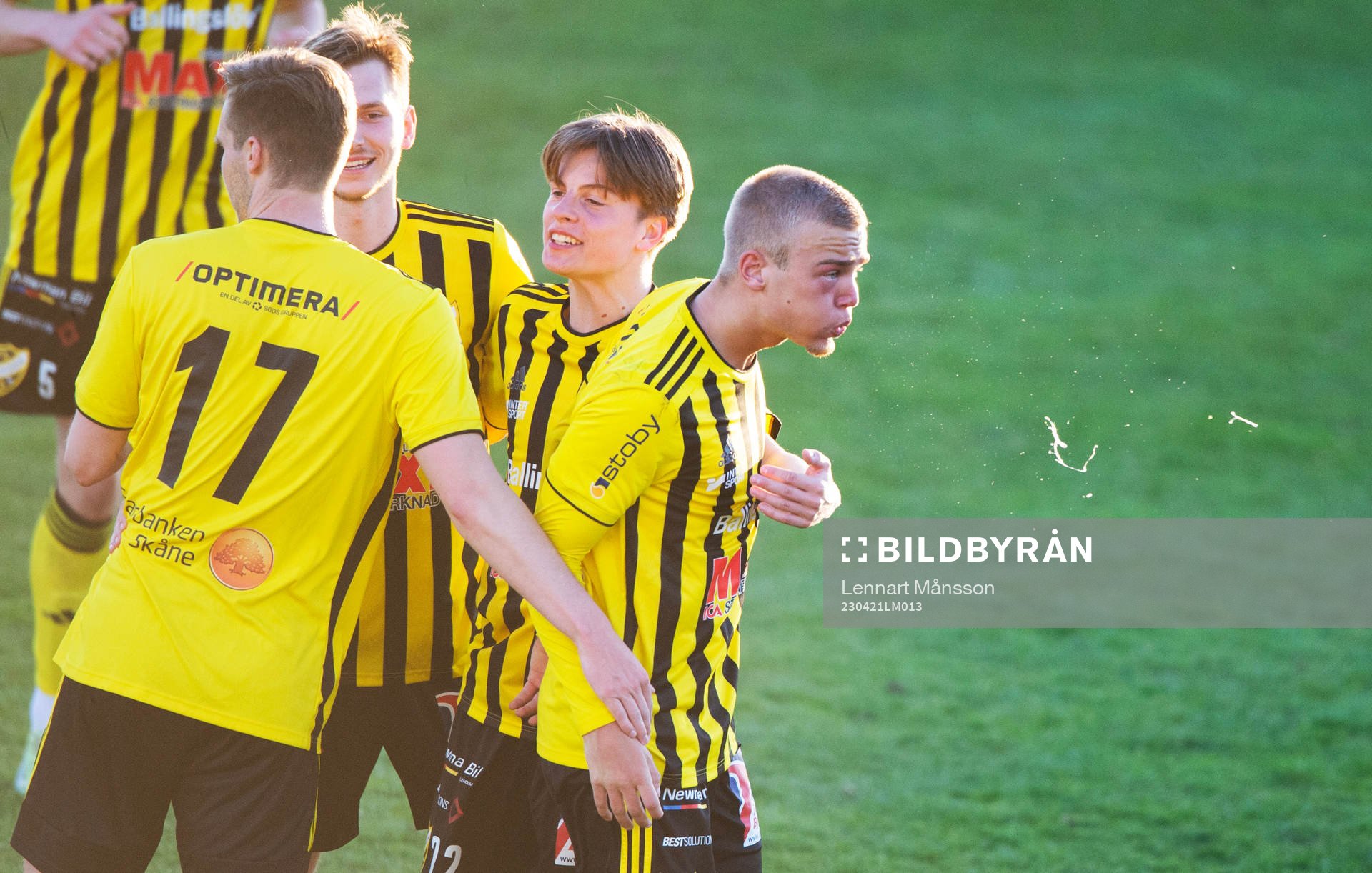 IFK Hässleholms Olle Kjellman Olblad har gjort 2-1 och