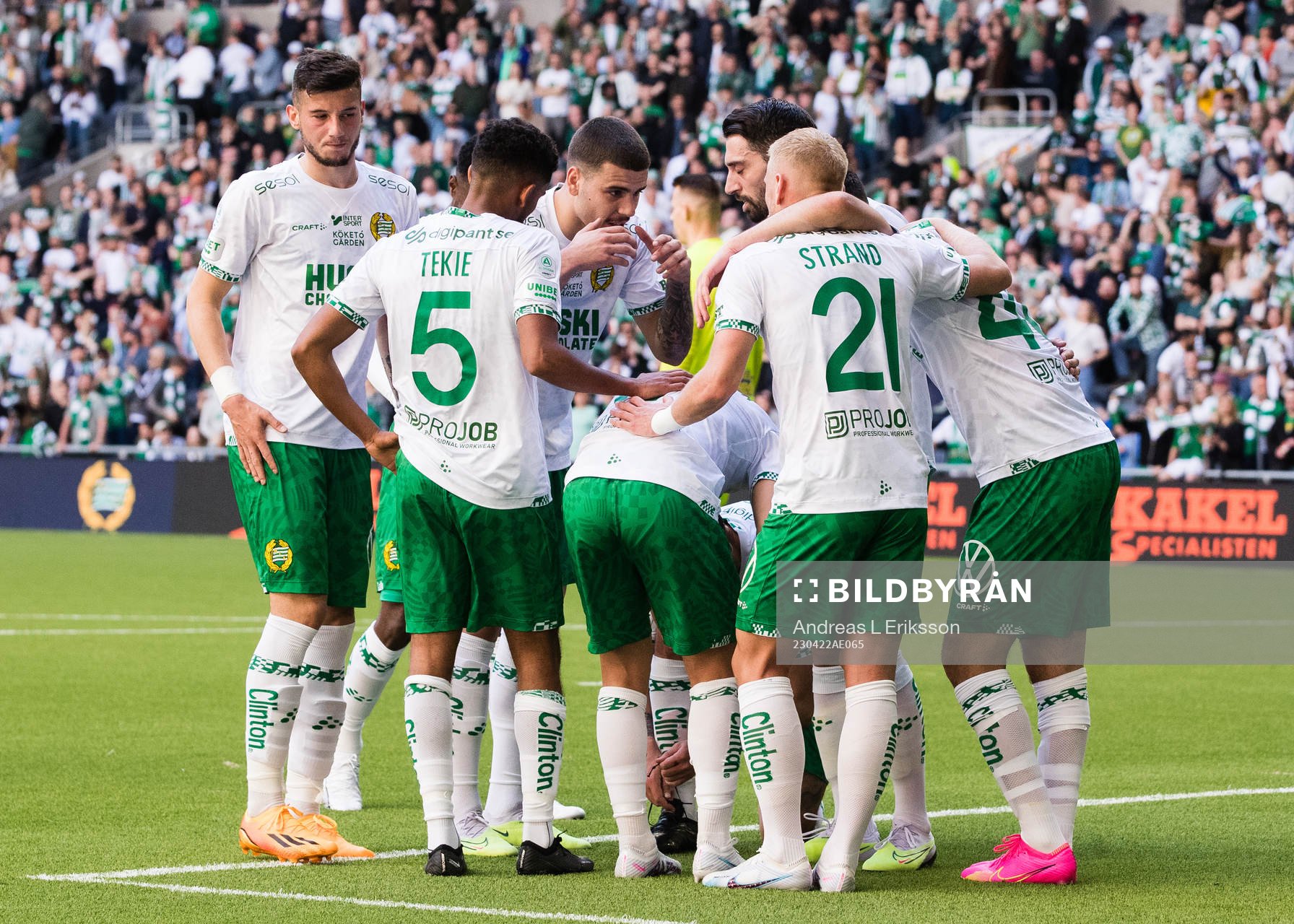 Hammarbys spelare jublar