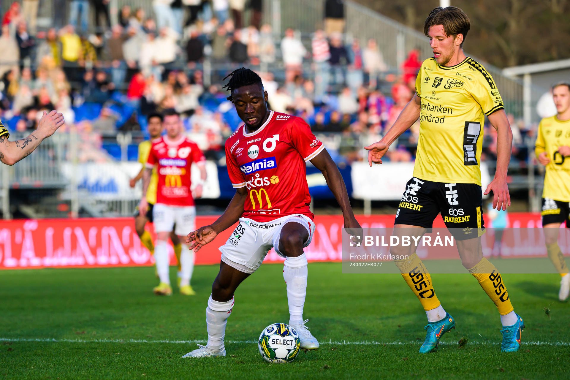 Degerfors Fortune Akpan Bassey och Elfsborgs Noah Söderberg