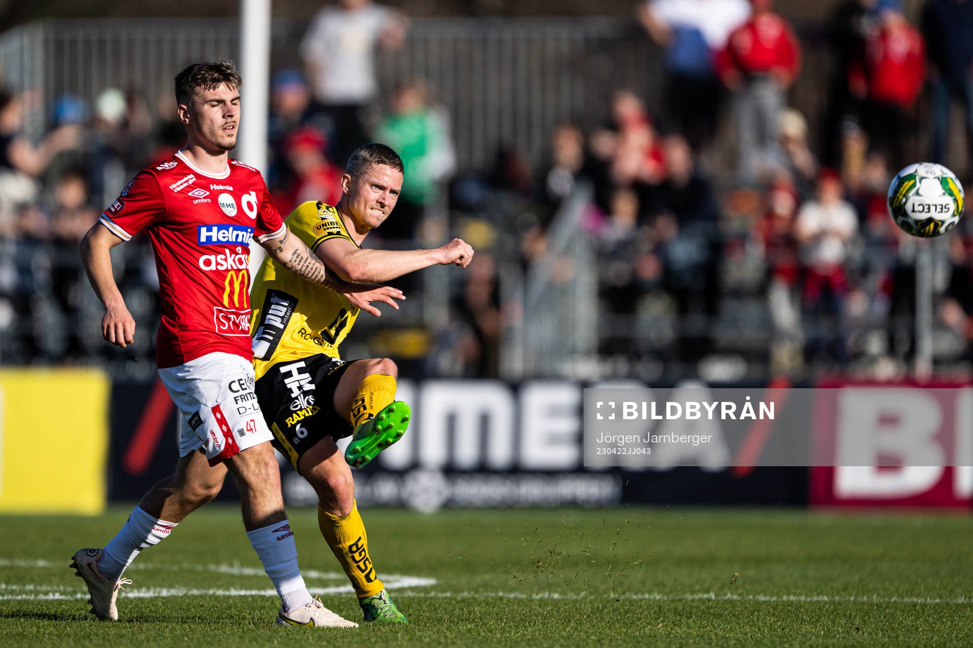 Degerfors Damjan Pavlovic och Elfsborgs Andre Ibsen Rømer