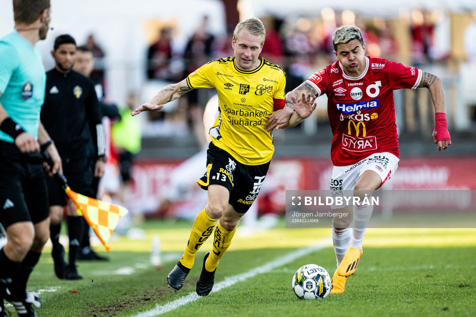 Elfsborgs Johan Larsson och Degerfors Diego De Jesus Campos