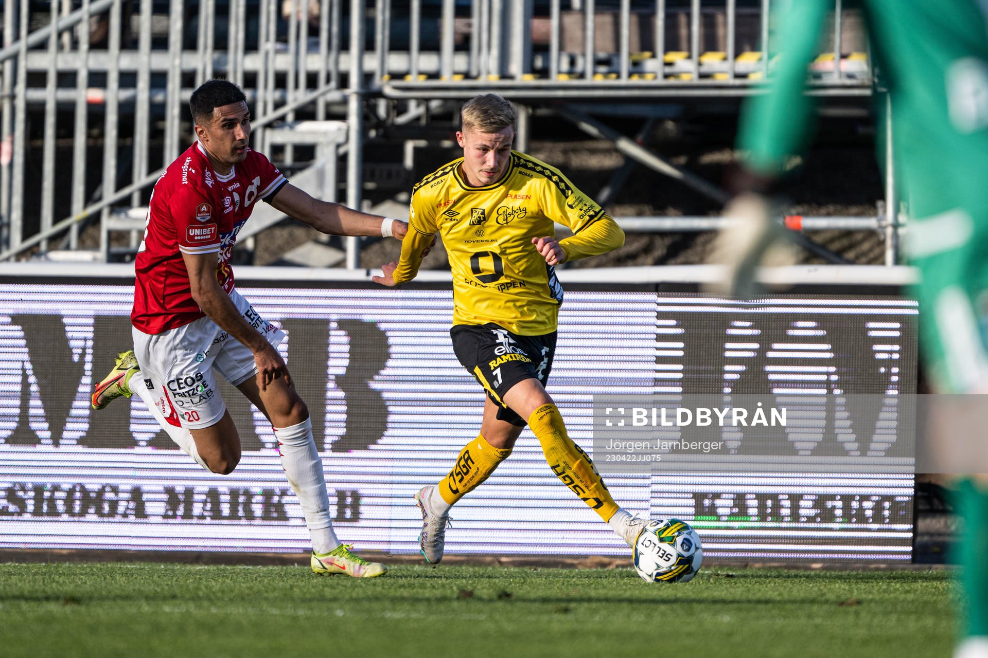 Degerfors Elyas Bouzaiene och Elfsborgs Jacob Ondrejka