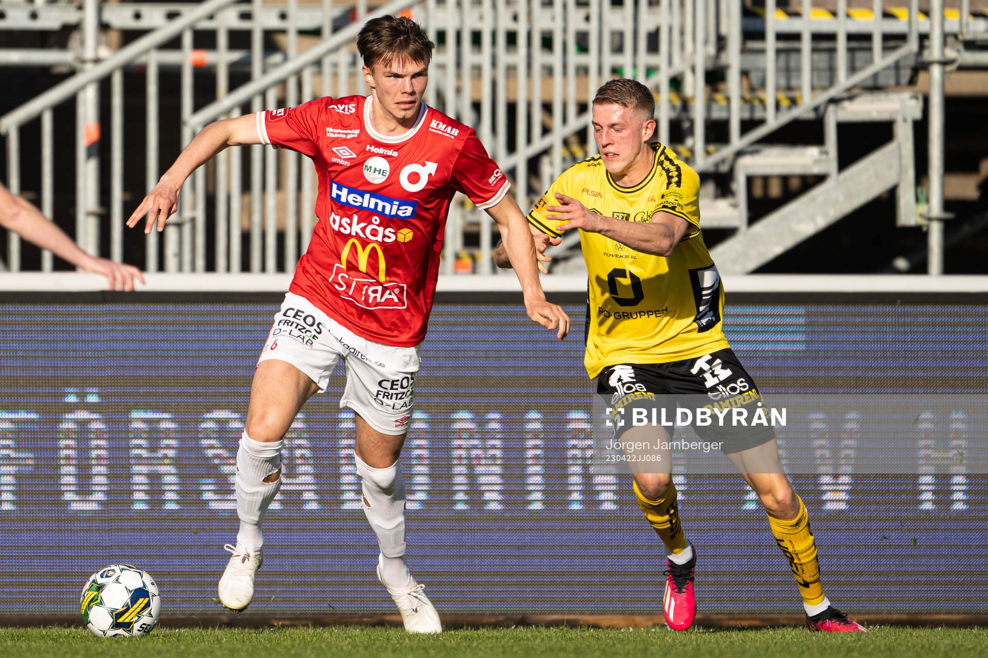 Degerfors Oscar Wallin och Elfsborgs Alexander Bernhardsson