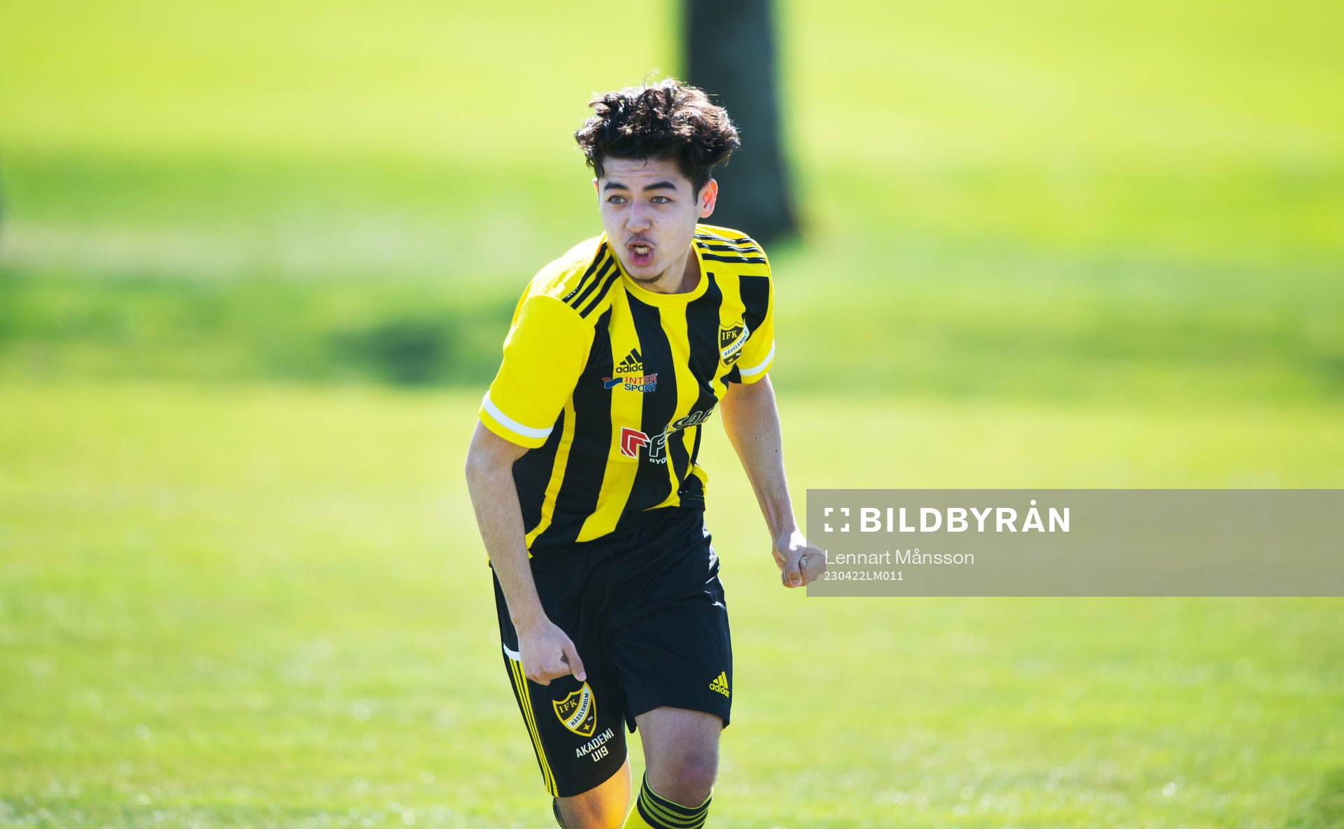 IFK Hässleholms Alireza Nasari jublar