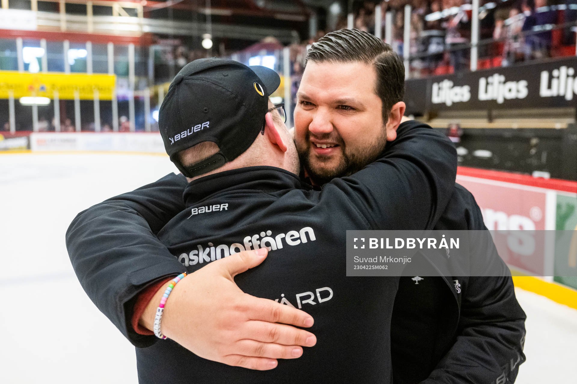 Nybros tränare Pontus Nyberg jublar
