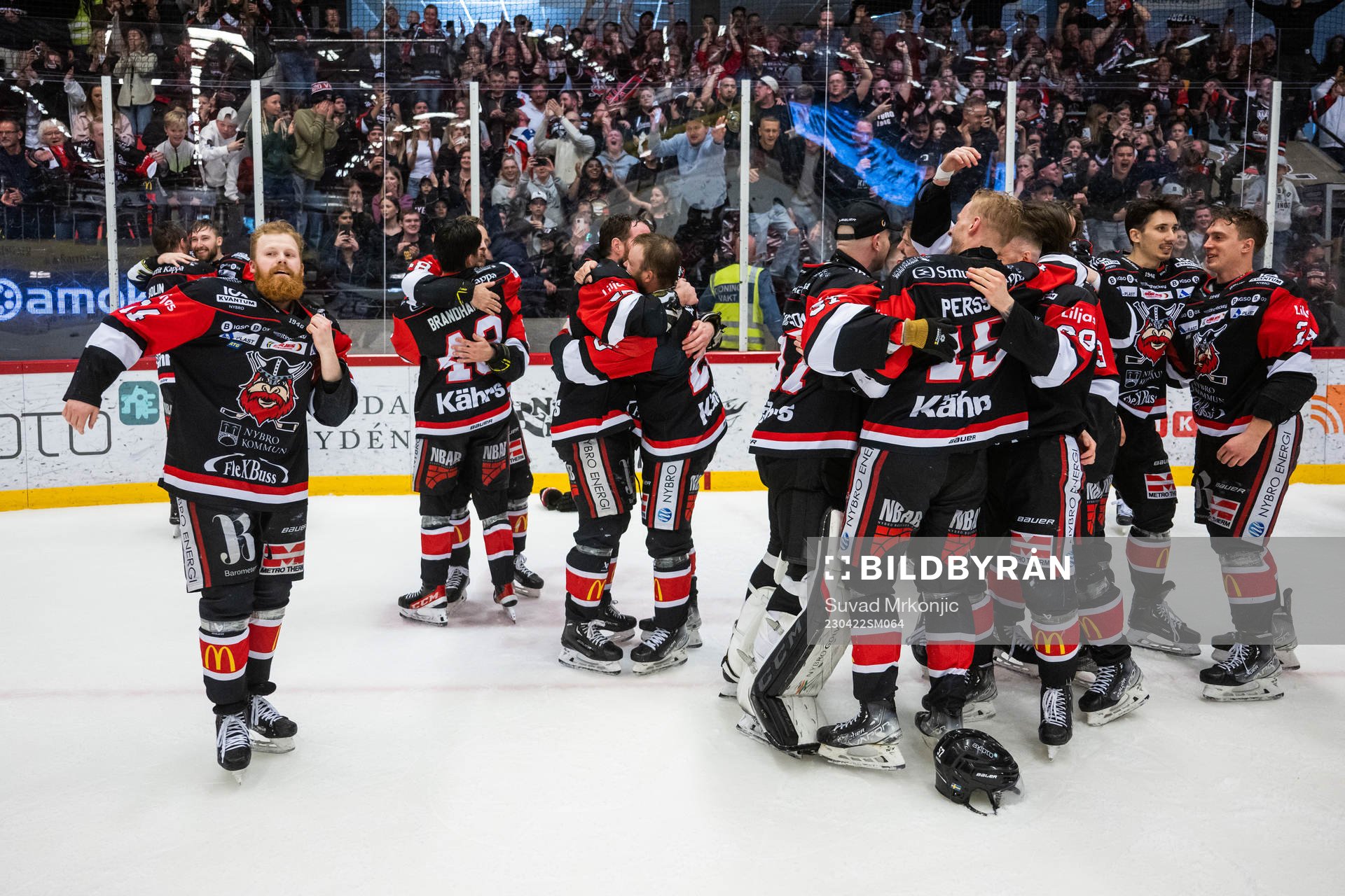 Nybros spelare jublar
