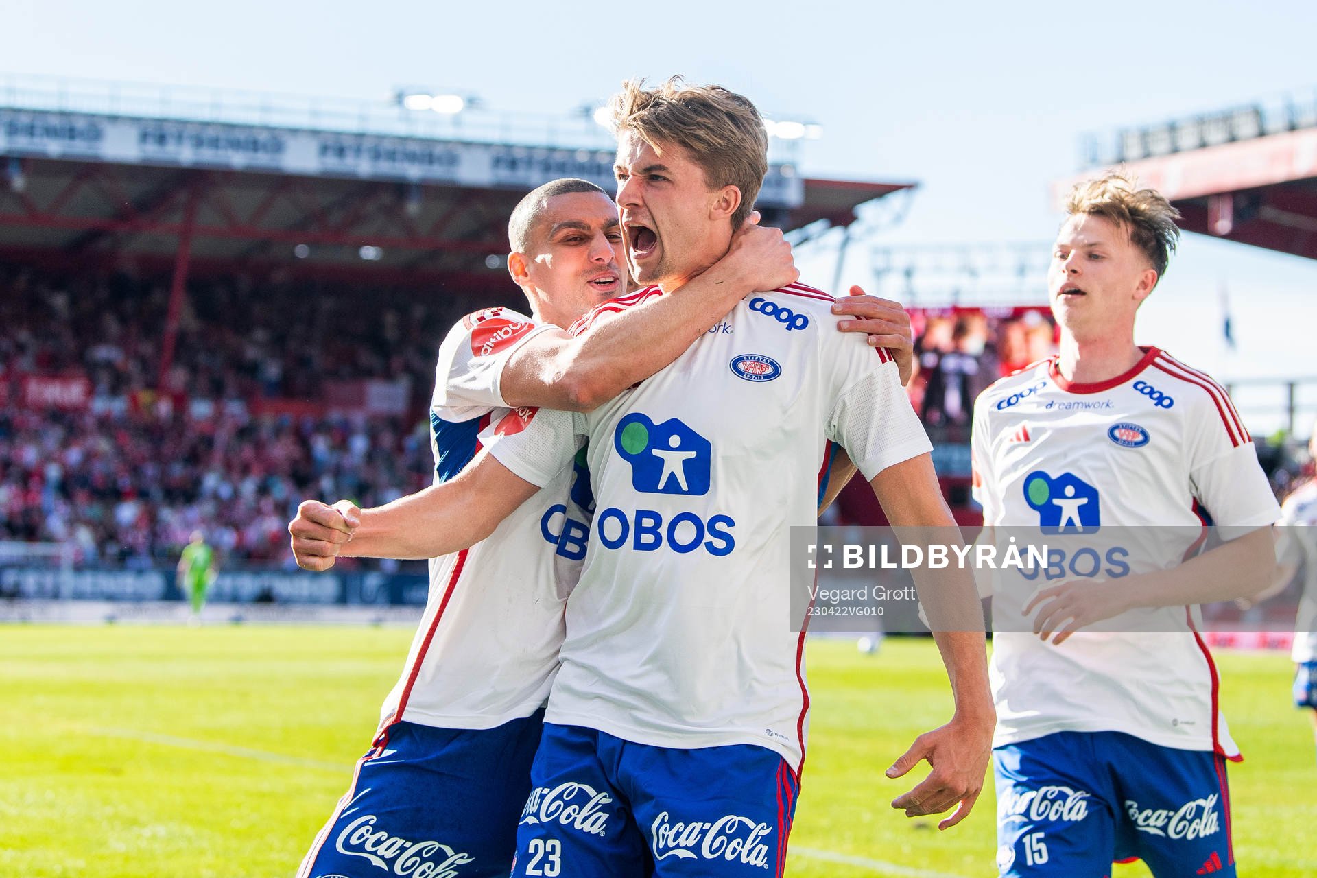 Mohamed Ofkir and Henrik Heggheim of Vålerenga celebrate