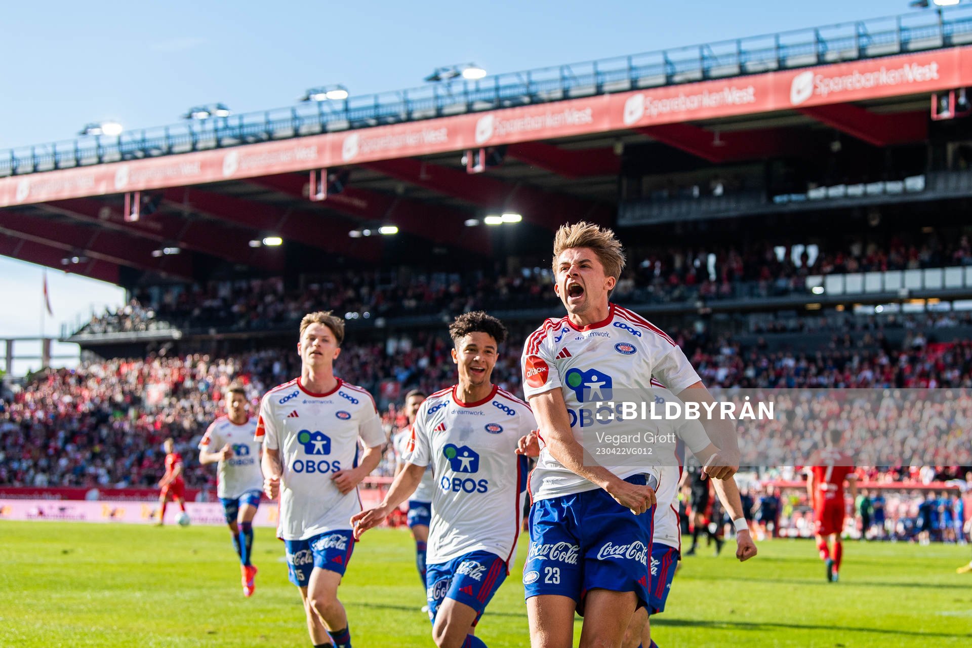 Henrik Heggheim of Vålerenga celebrates