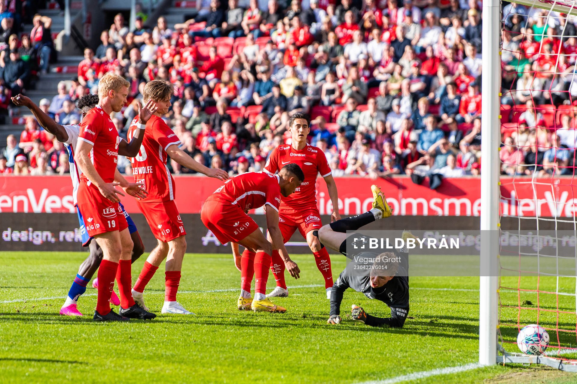 Japhet Sery Larsen and goalkeeper Mathias Dyngeland of