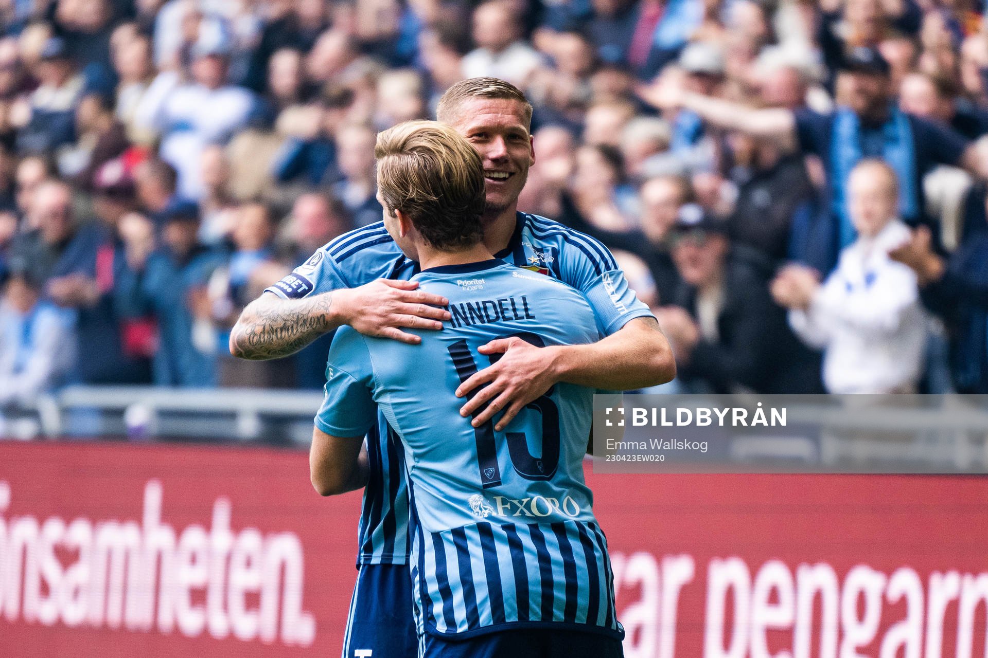 Djurgårdens Hampus Finndell och Victor Edvardsen jublar
