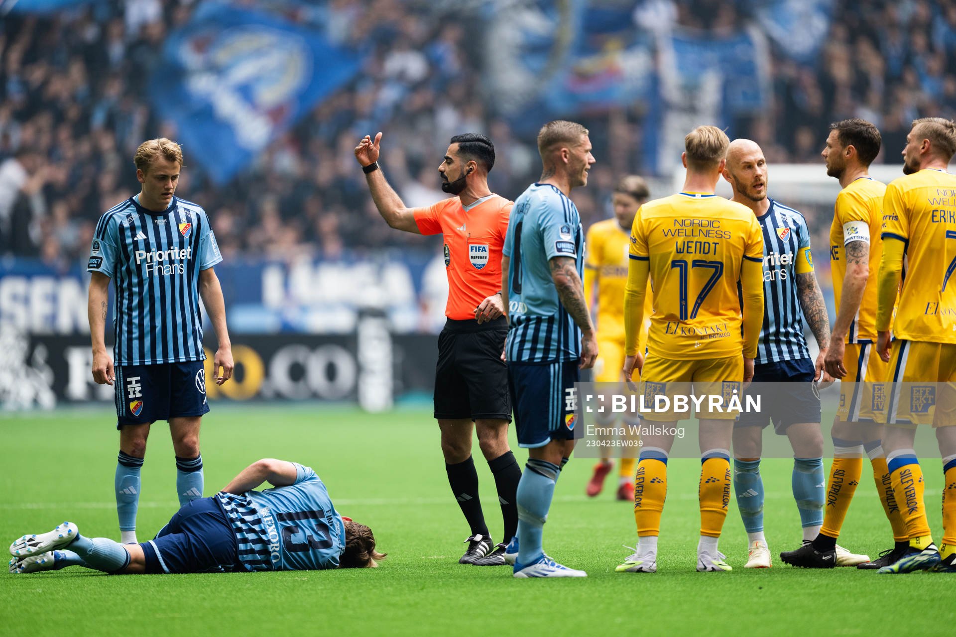 Djurgårdens Hampus Finndell har ont