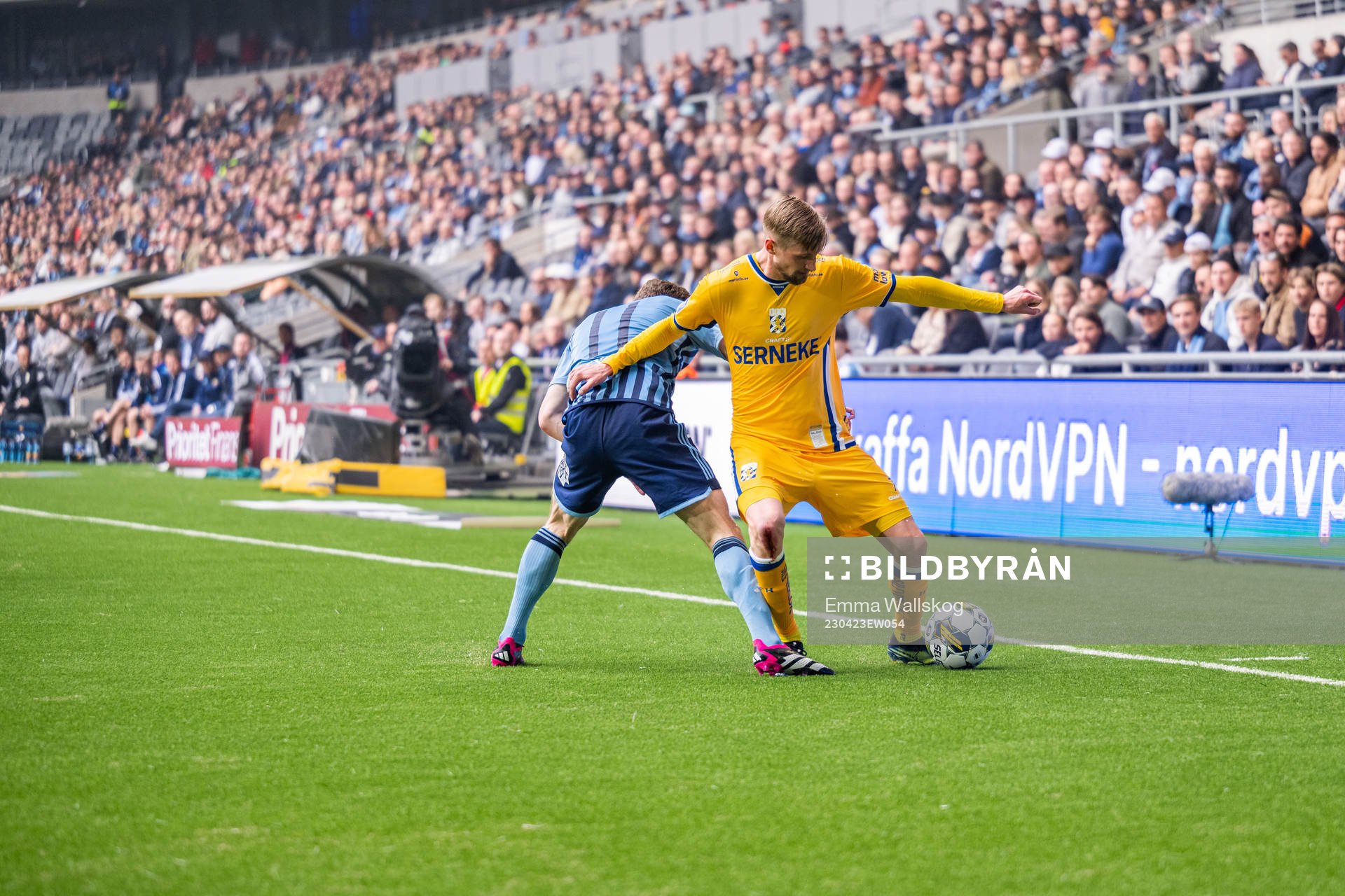 Djurgårdens Oliver Berg och IFK Göteborgs Sebastian