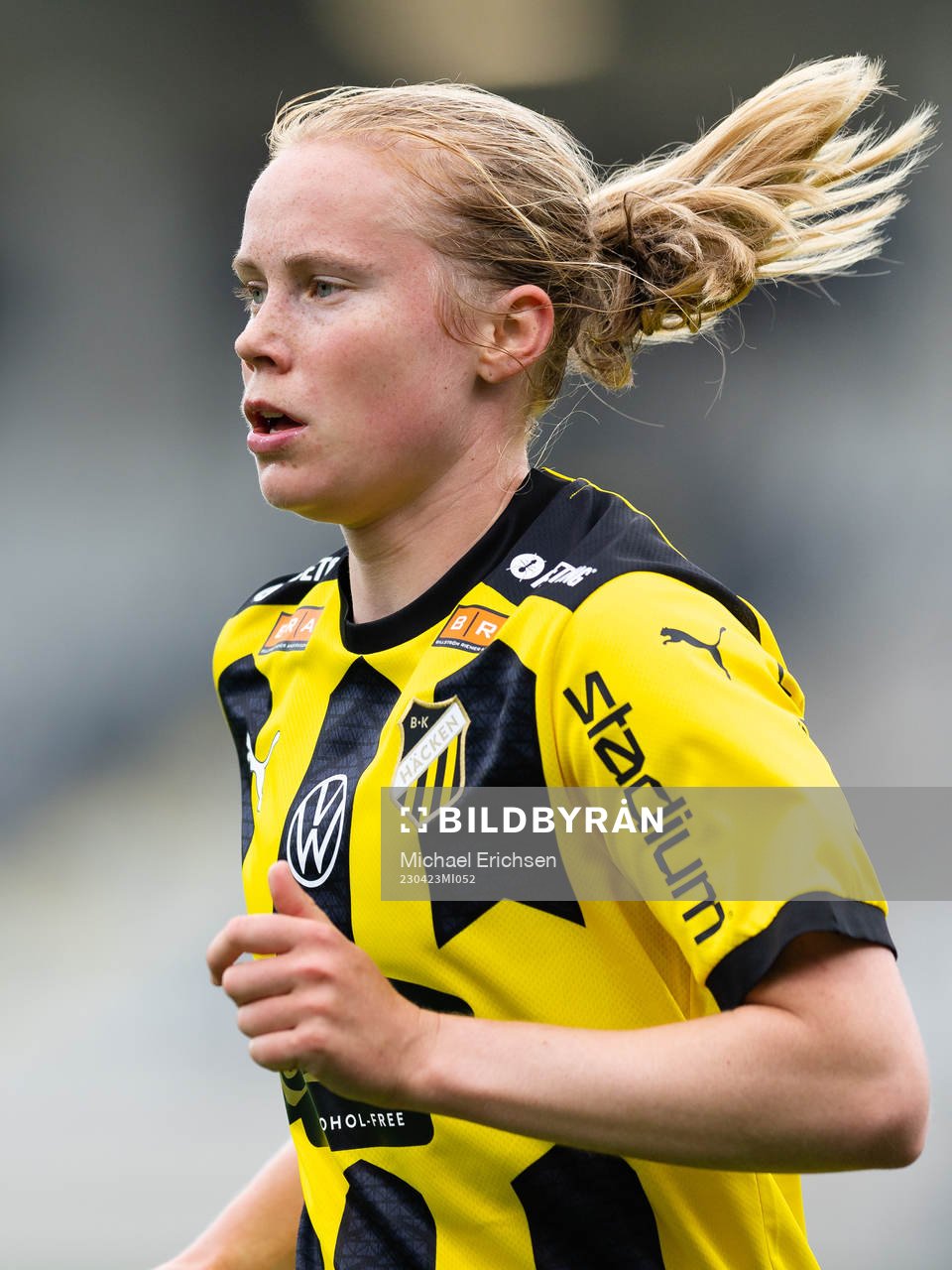 Häckens Julie Blakstad