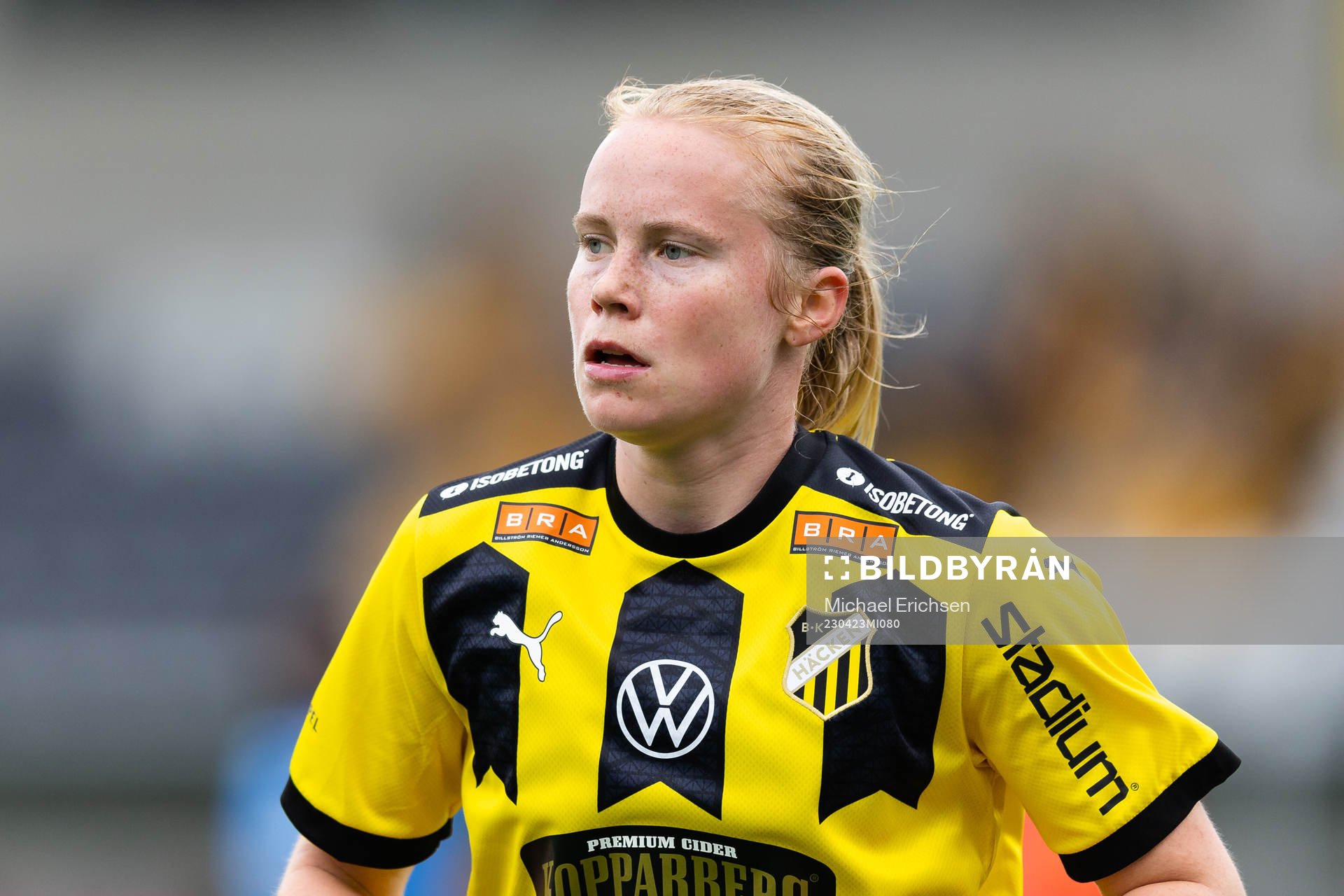 Häckens Julie Blakstad