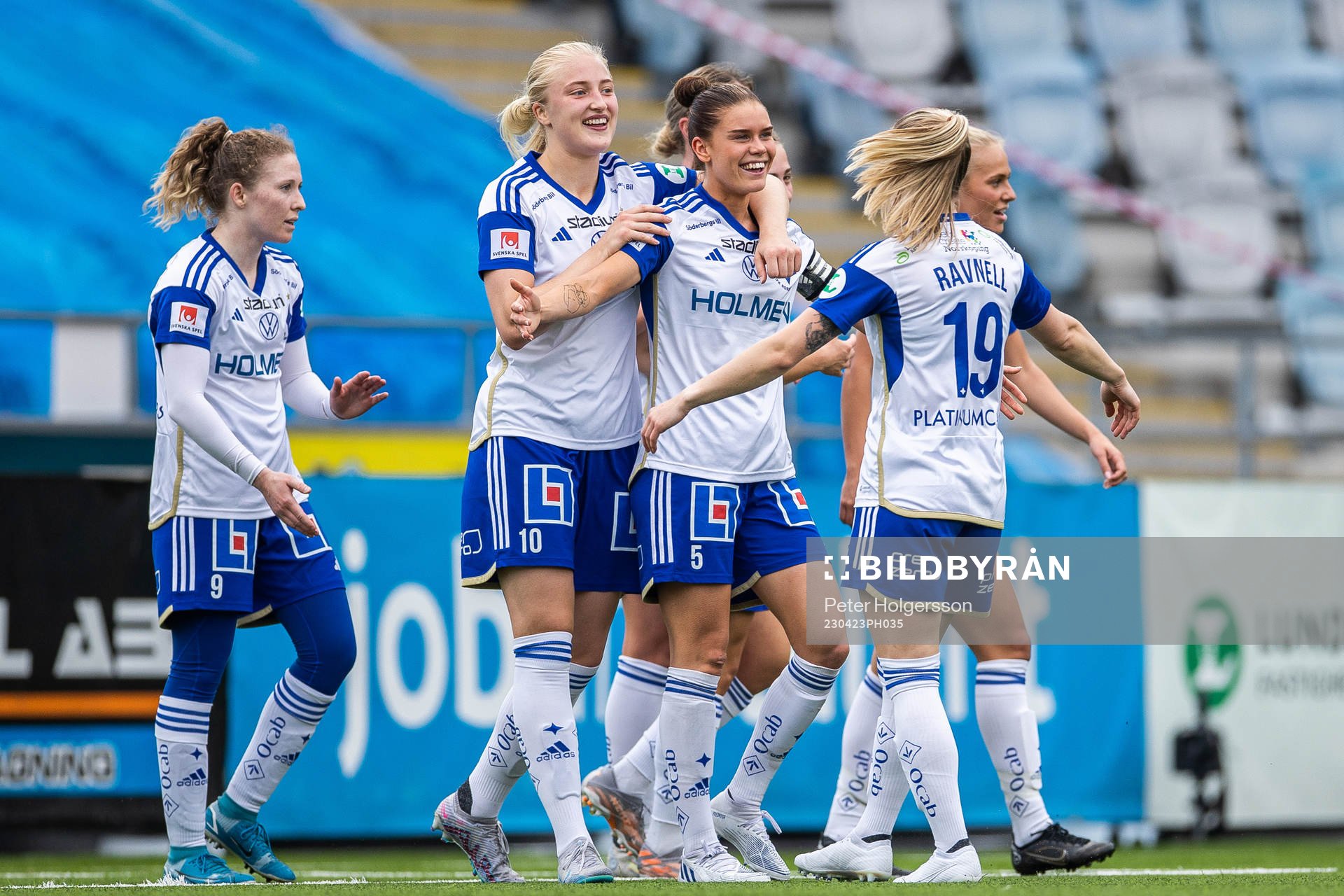 IFK Norrköpings Wilma Leidhammar och Sabina Ravnell jublar