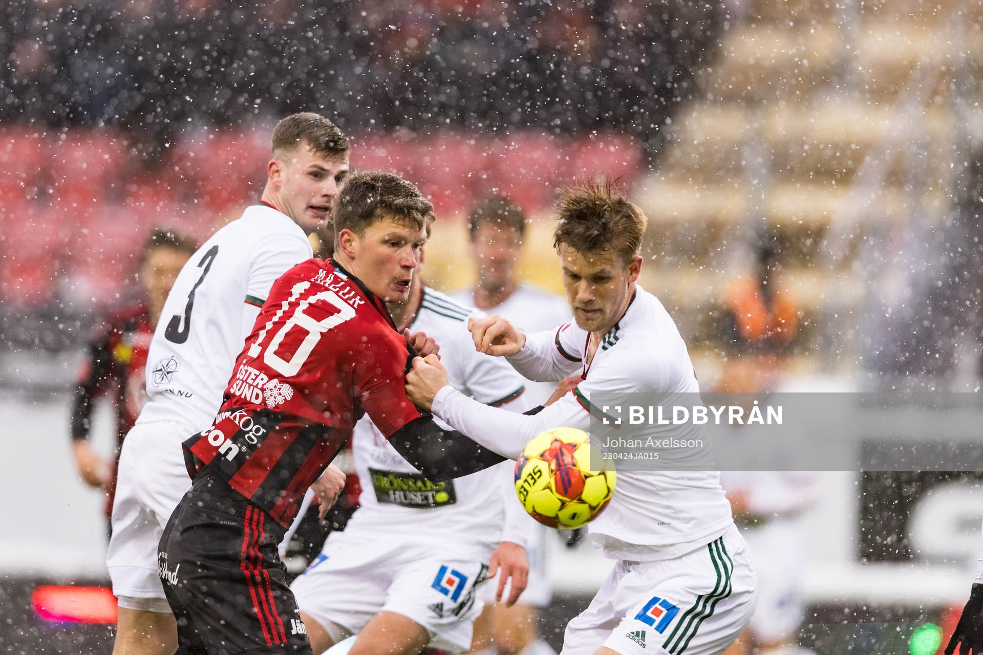 Östersunds Myroslav Mazur