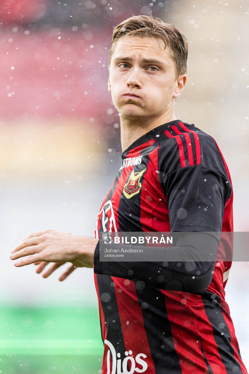 Östersunds Jakob Johnsson inför fotbollsmatchen i Superettan mellan Östersund och Skövde AIK den 24 april 2023 i Östersund. 