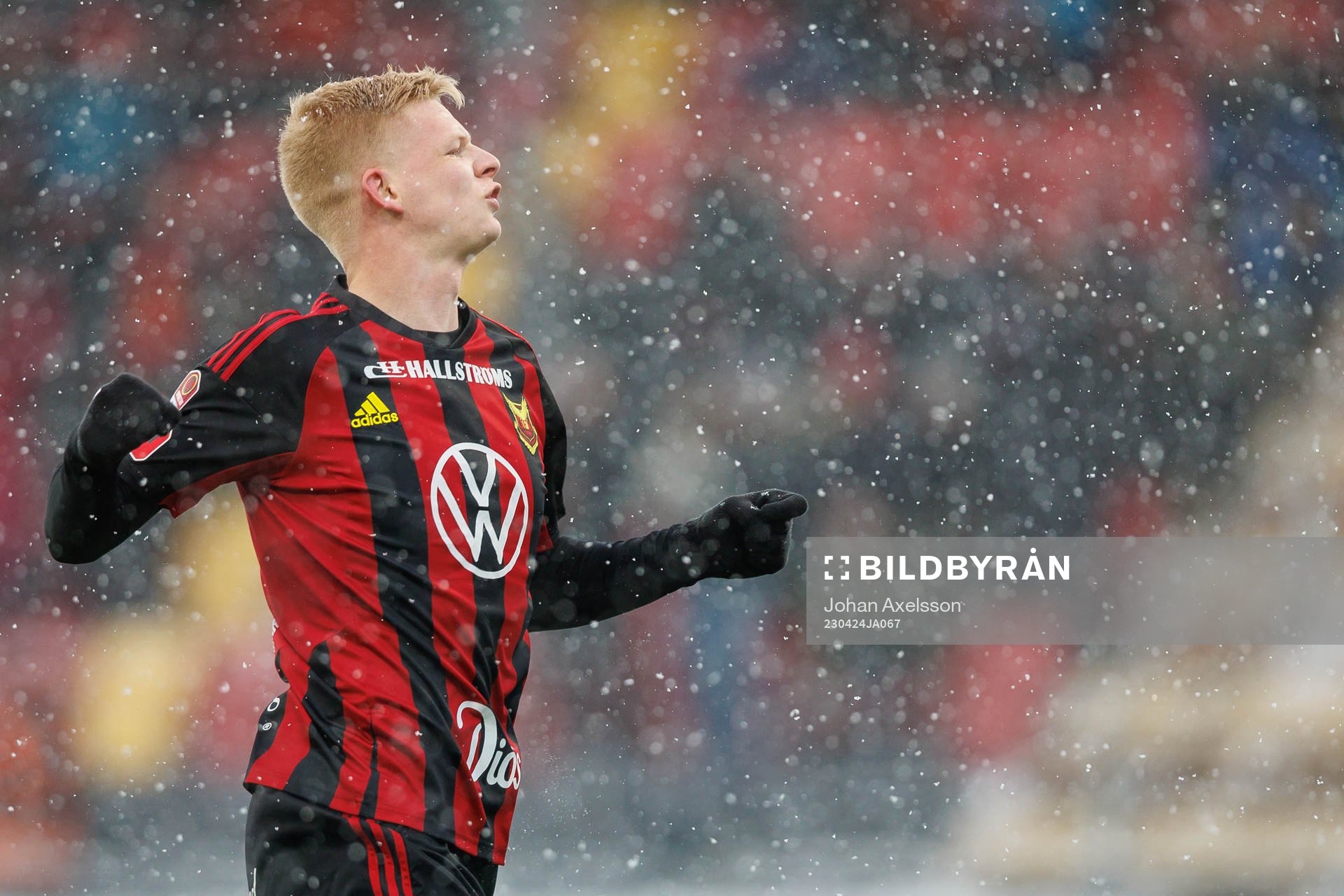 Östersunds Malcolm Stolt jublar
