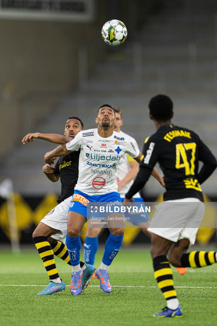 AIKs Bilal Hussein och Värnamos Wenderson Oliveira do