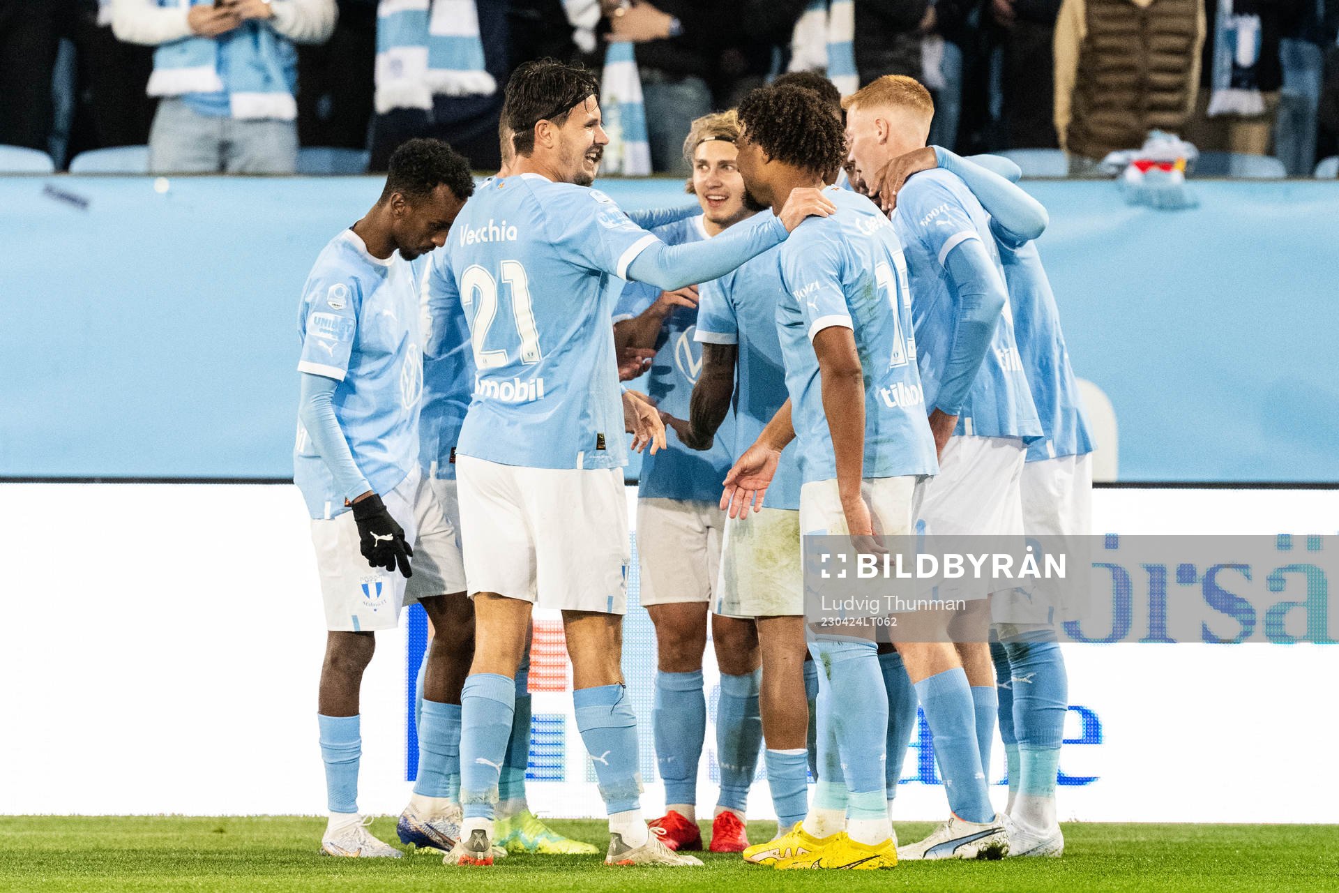 Malmö FFs Stefano Vecchia jublar med lagkamrater