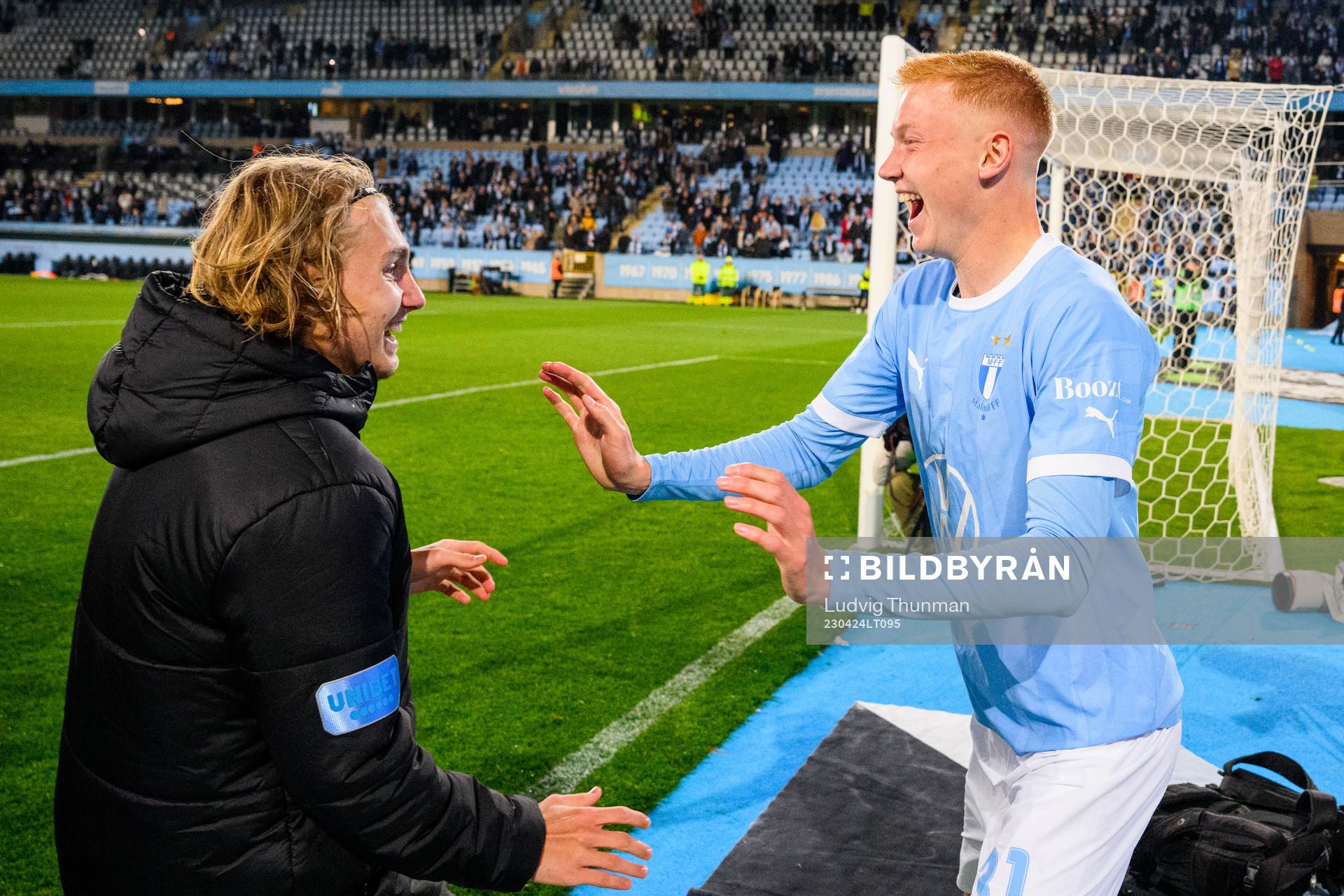 Malmö FFs Sebastian Nanasi och Hugo Larsson jublar