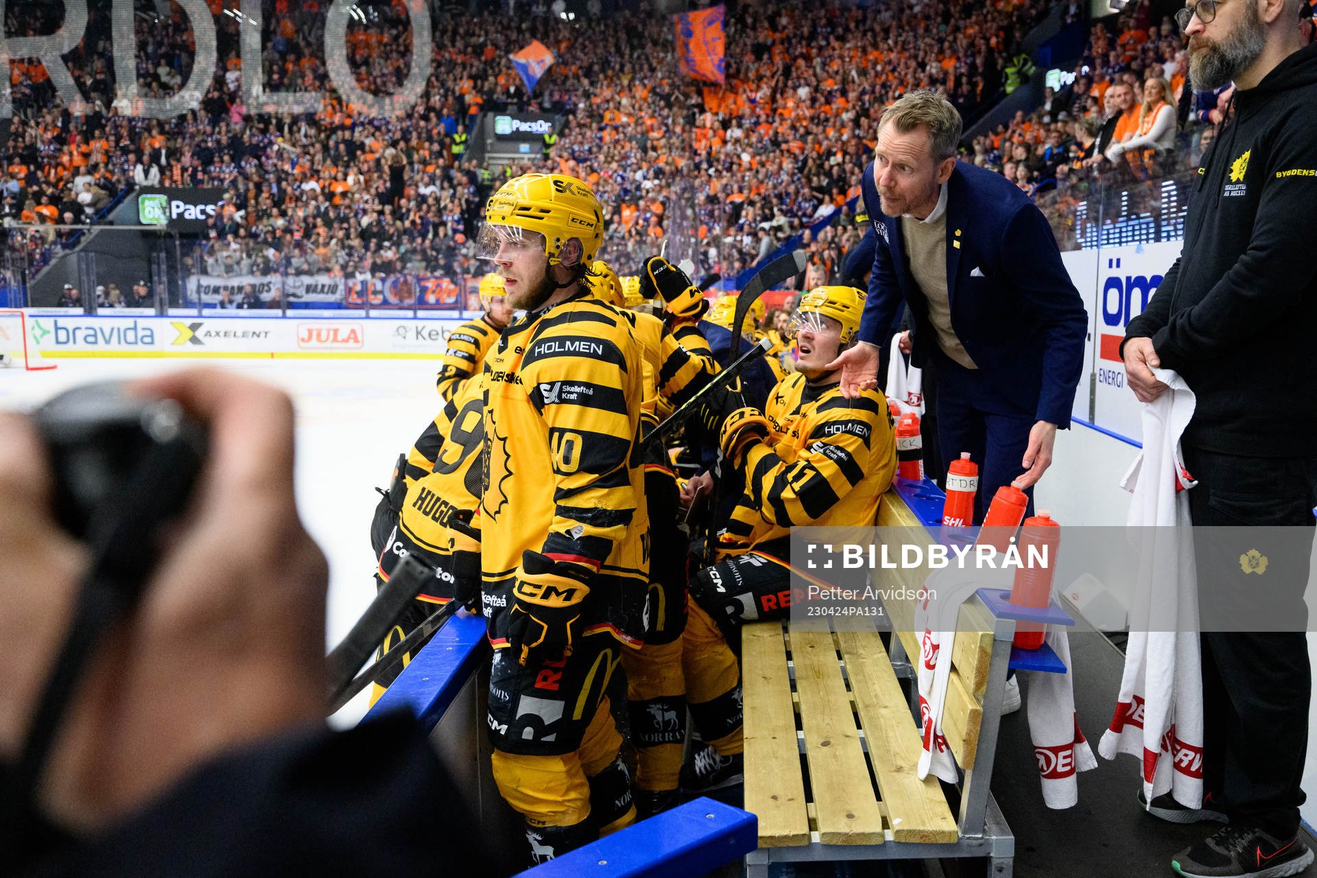 Skellefteås Andreas Wingerli och tränare Robert Ohlsson