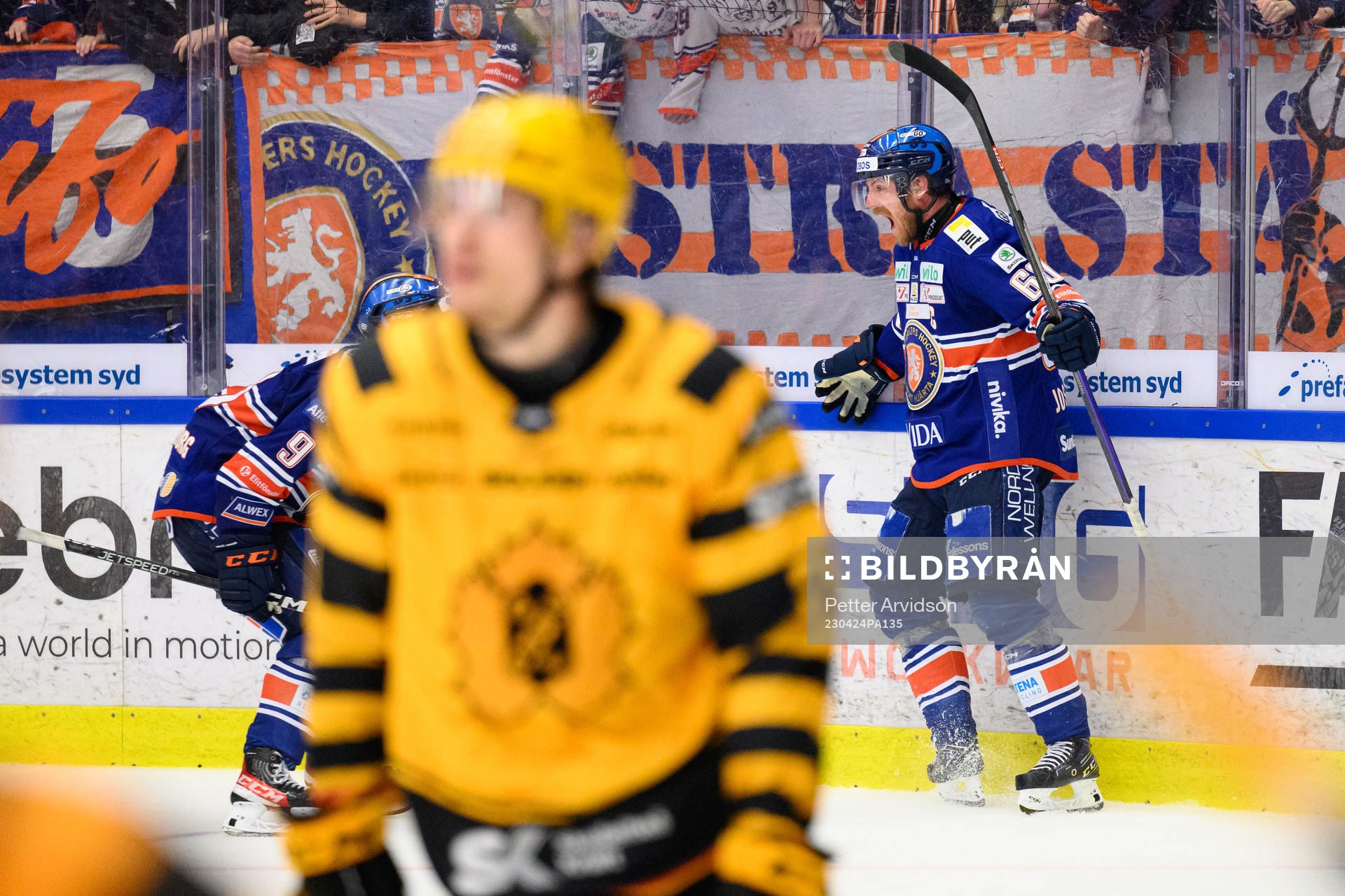 Växjös Erik Josefsson jublar