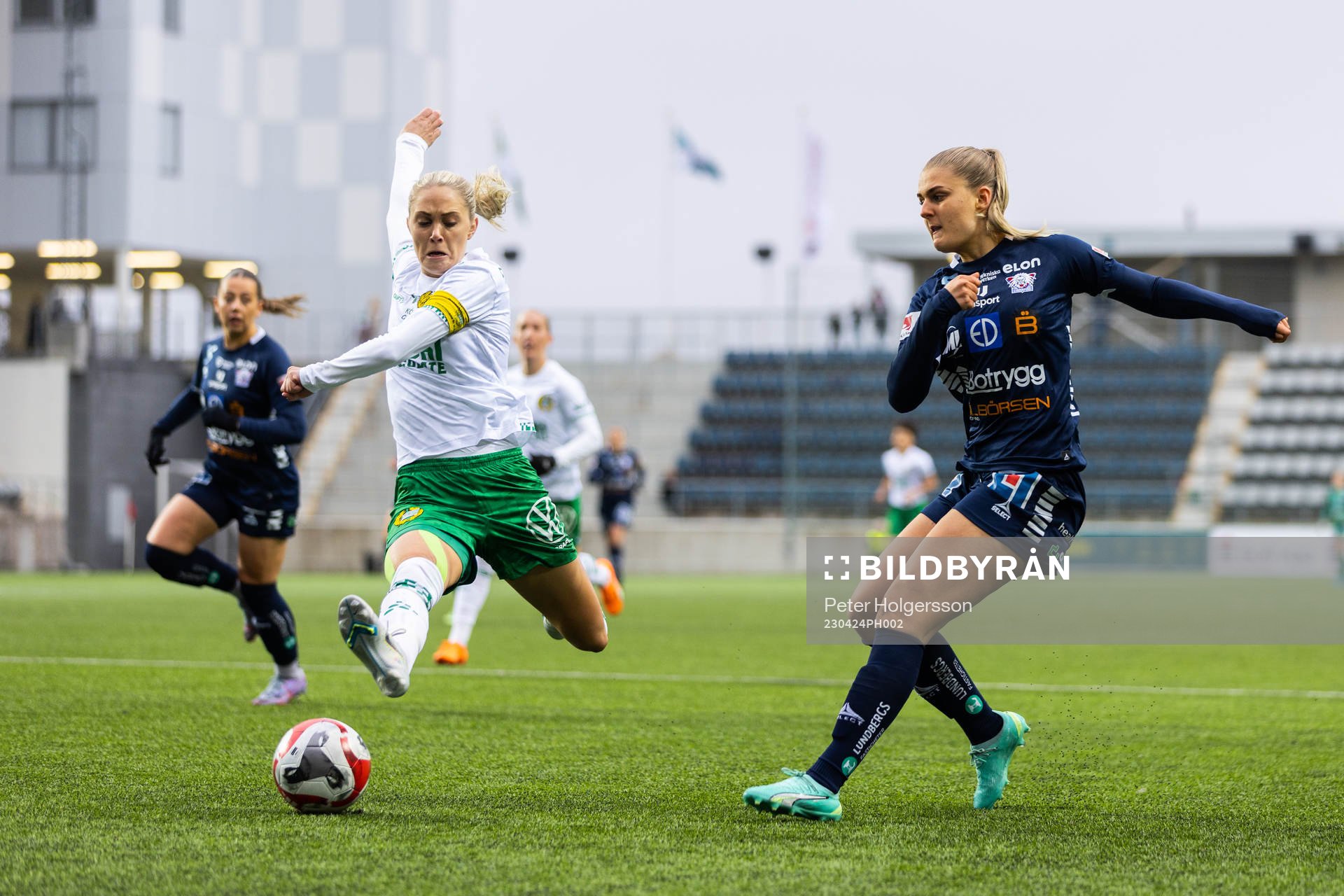 Hammarbys Alice Carlsson och Linköpings Cornelia Kapocs