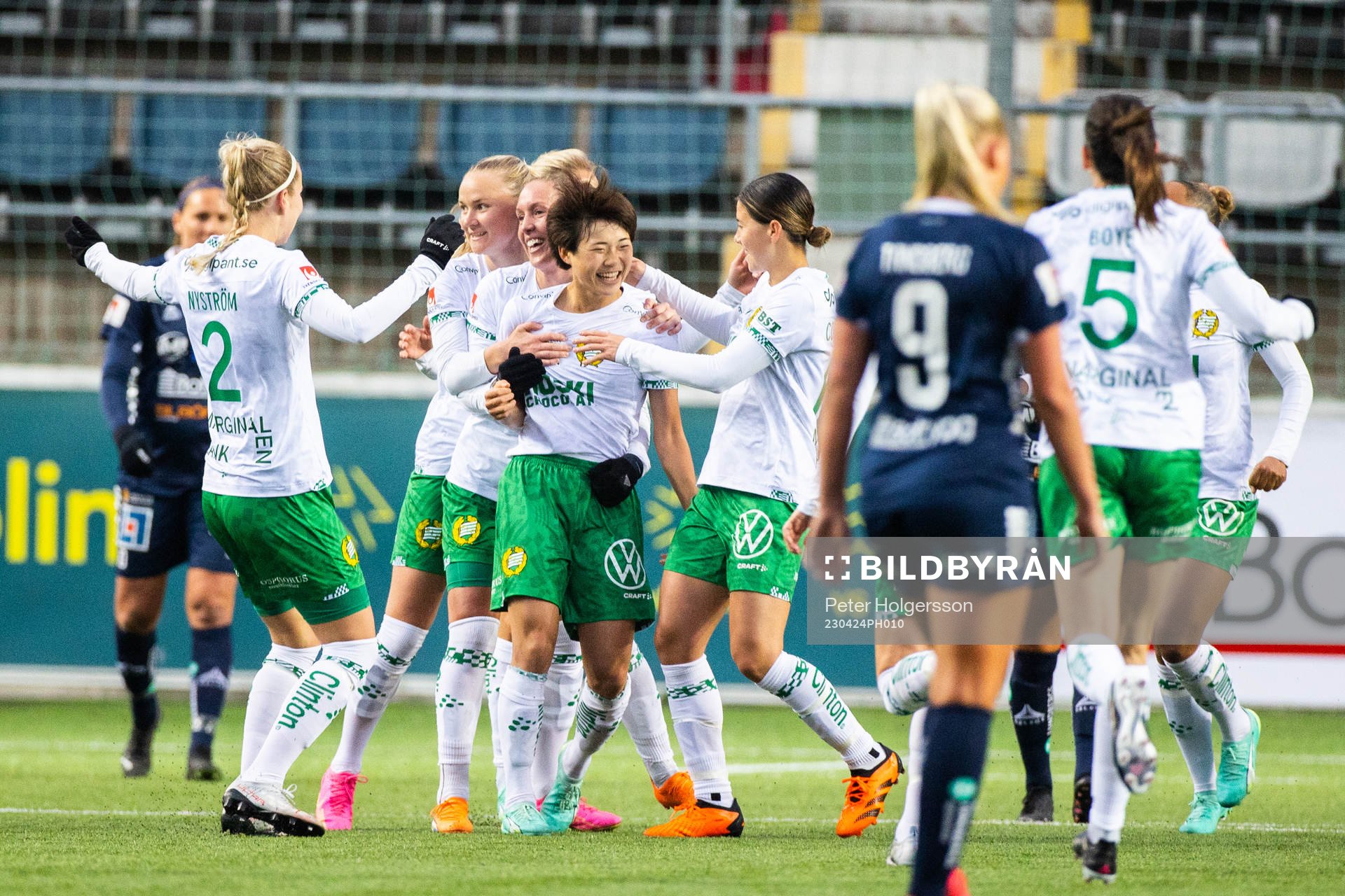 Hammarbys Maika Hamano jublar