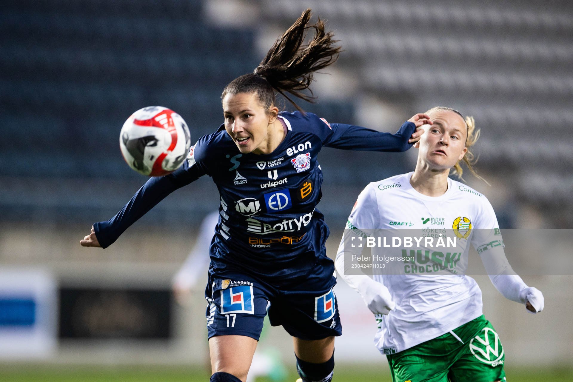 Linköpings Nellie Karlsson och Hammarbys Matilda Vinberg