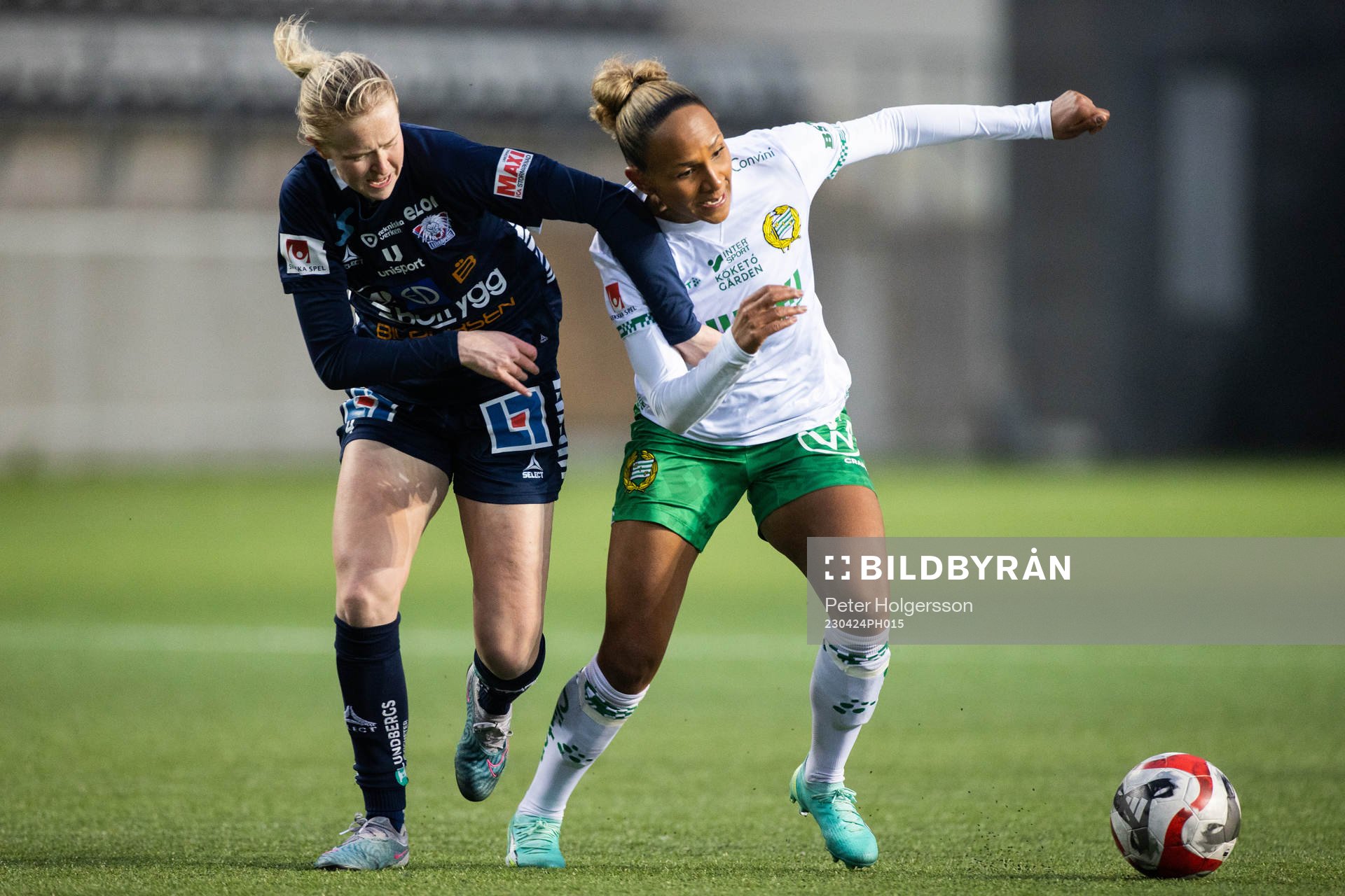 Linköpings Emma Östlund och Hammarbys Madelen Janogy