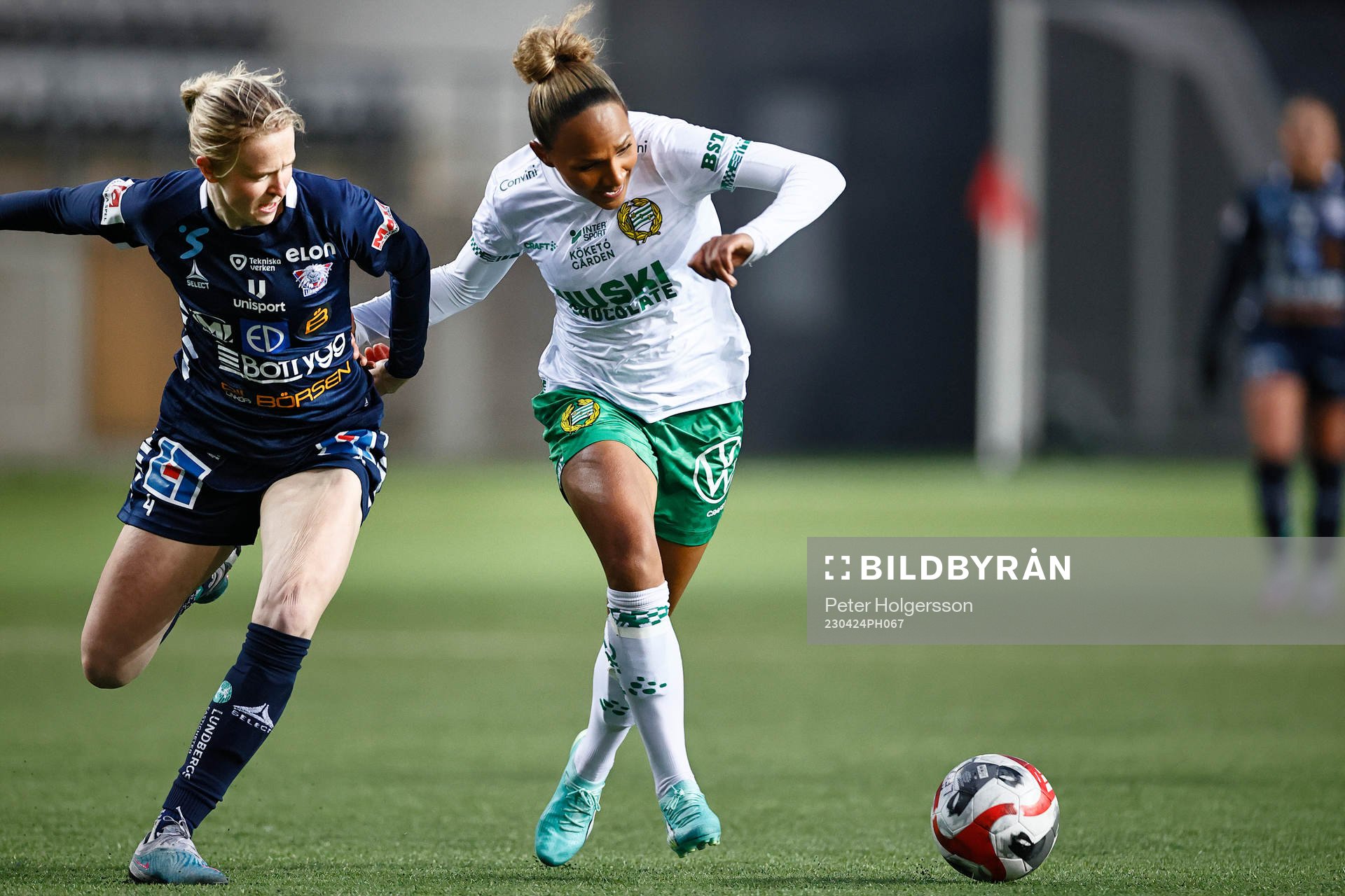Linköpings Emma Östlund och Hammarbys Madelen Janogy