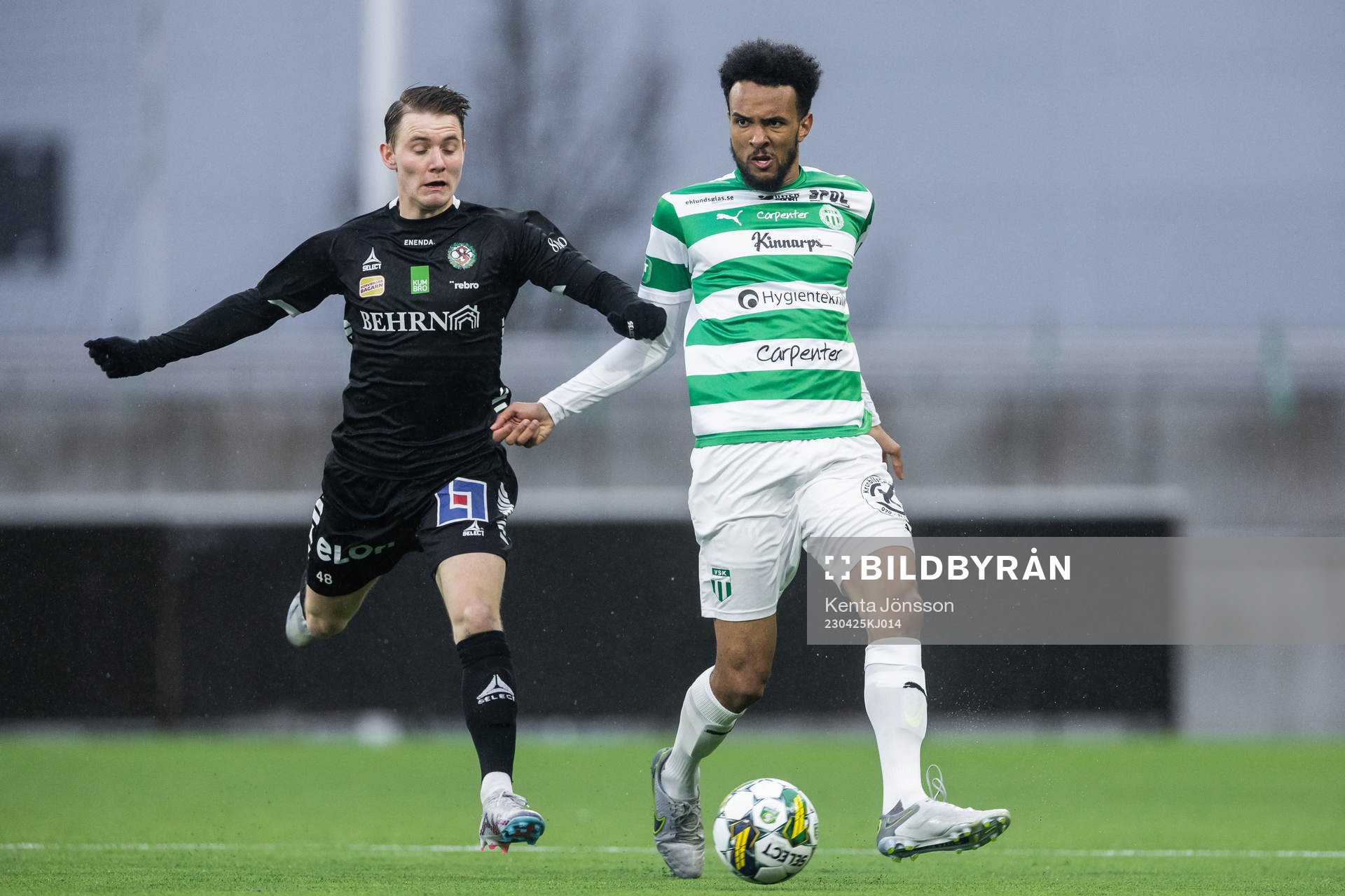 Örebros Noel Milleskog och Västerås SKs Alex Douglas