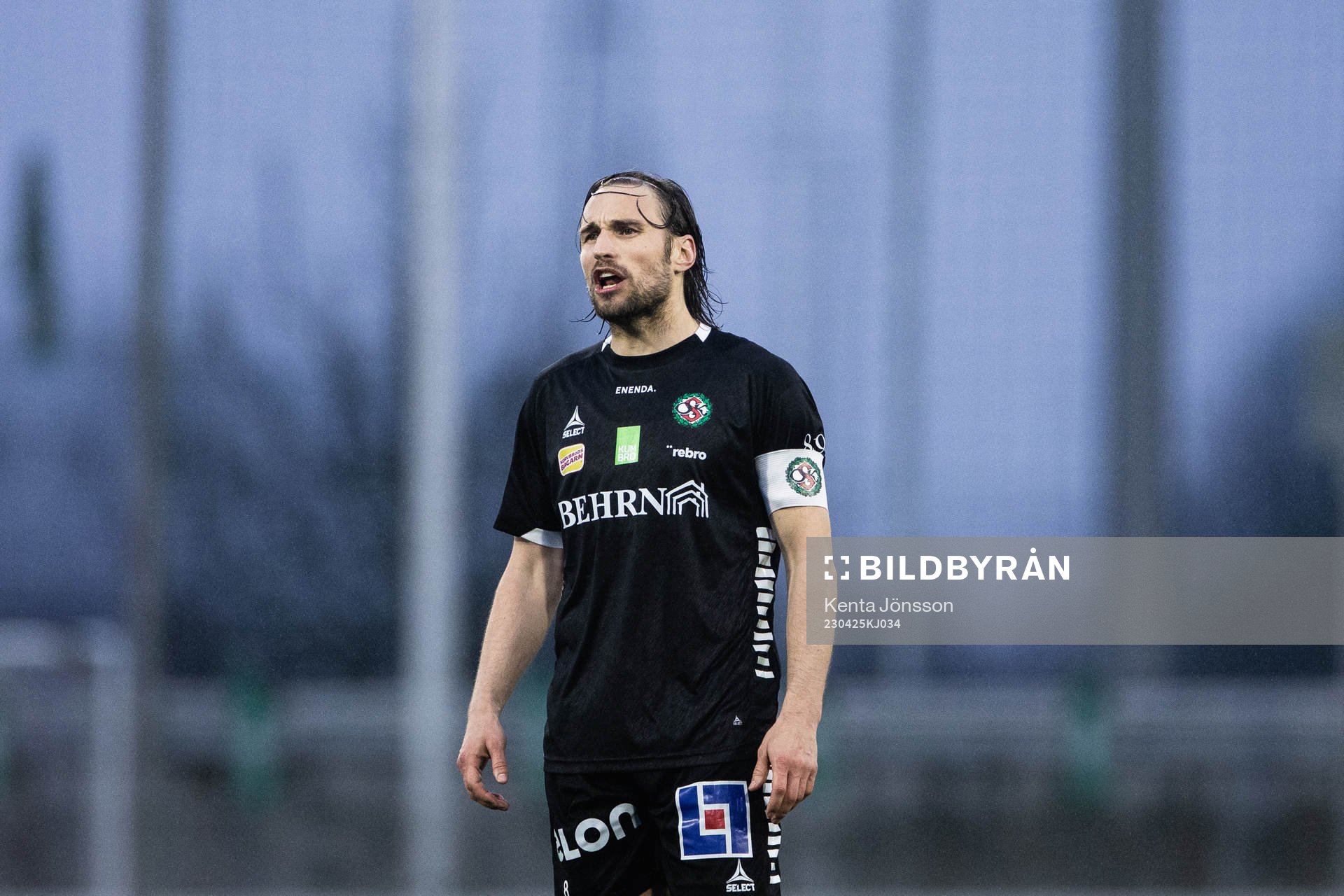 Örebros Kevin Walker deppar