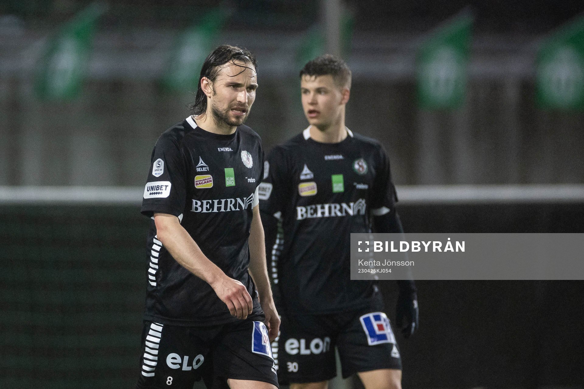Örebros Kevin Walker deppar