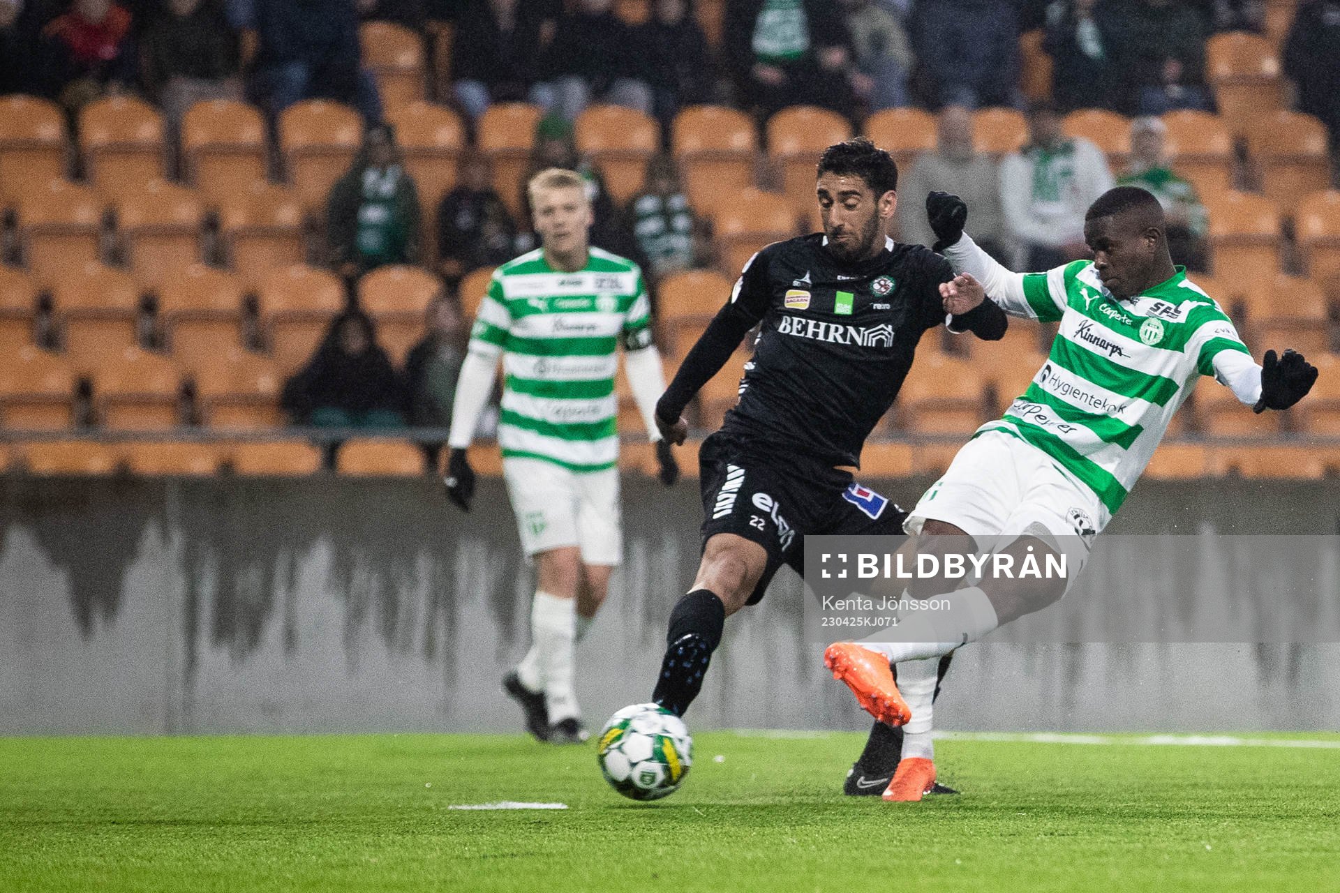 Örebros Lucas Shlimon och Västerås Jaheem Burke
