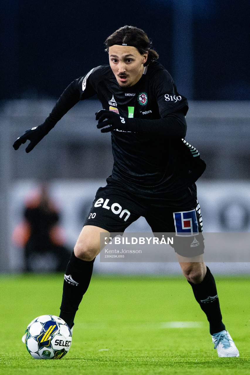 Örebros Adam Bark