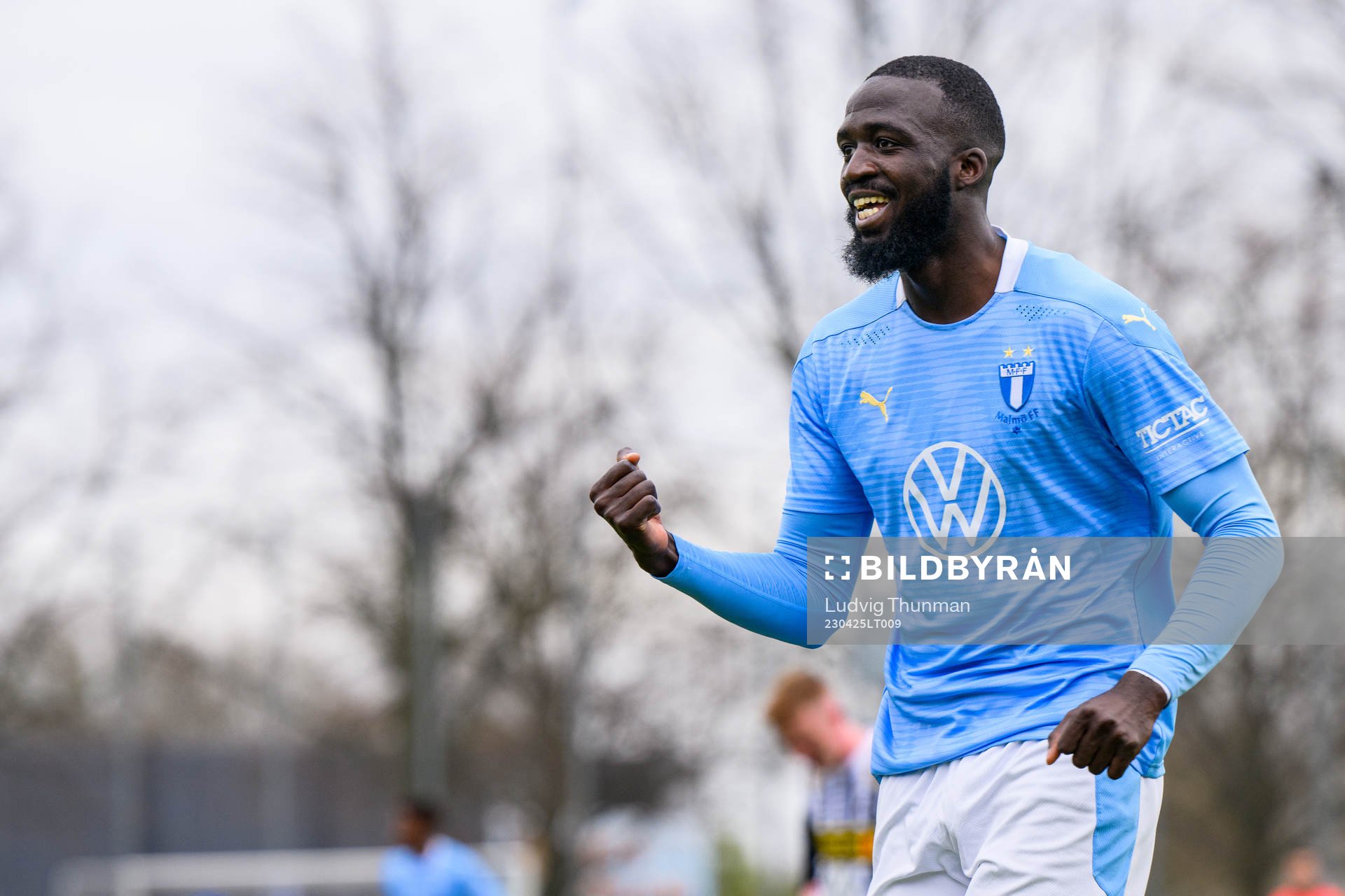 Malmö FFs Mahamé Siby jublar