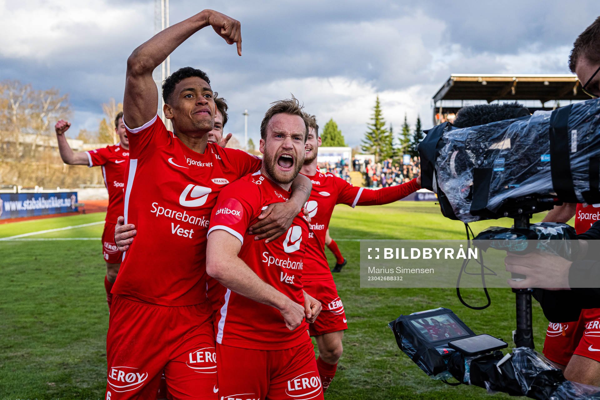 Bård Finne of Brann celebrates