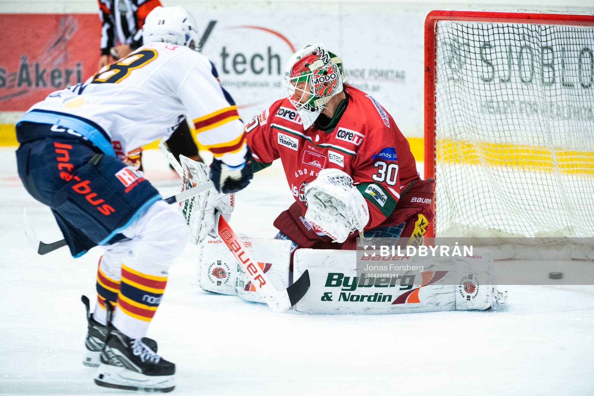 Djurgårdens Liam Öhgren gör 1-3 bakom Modos målvakt