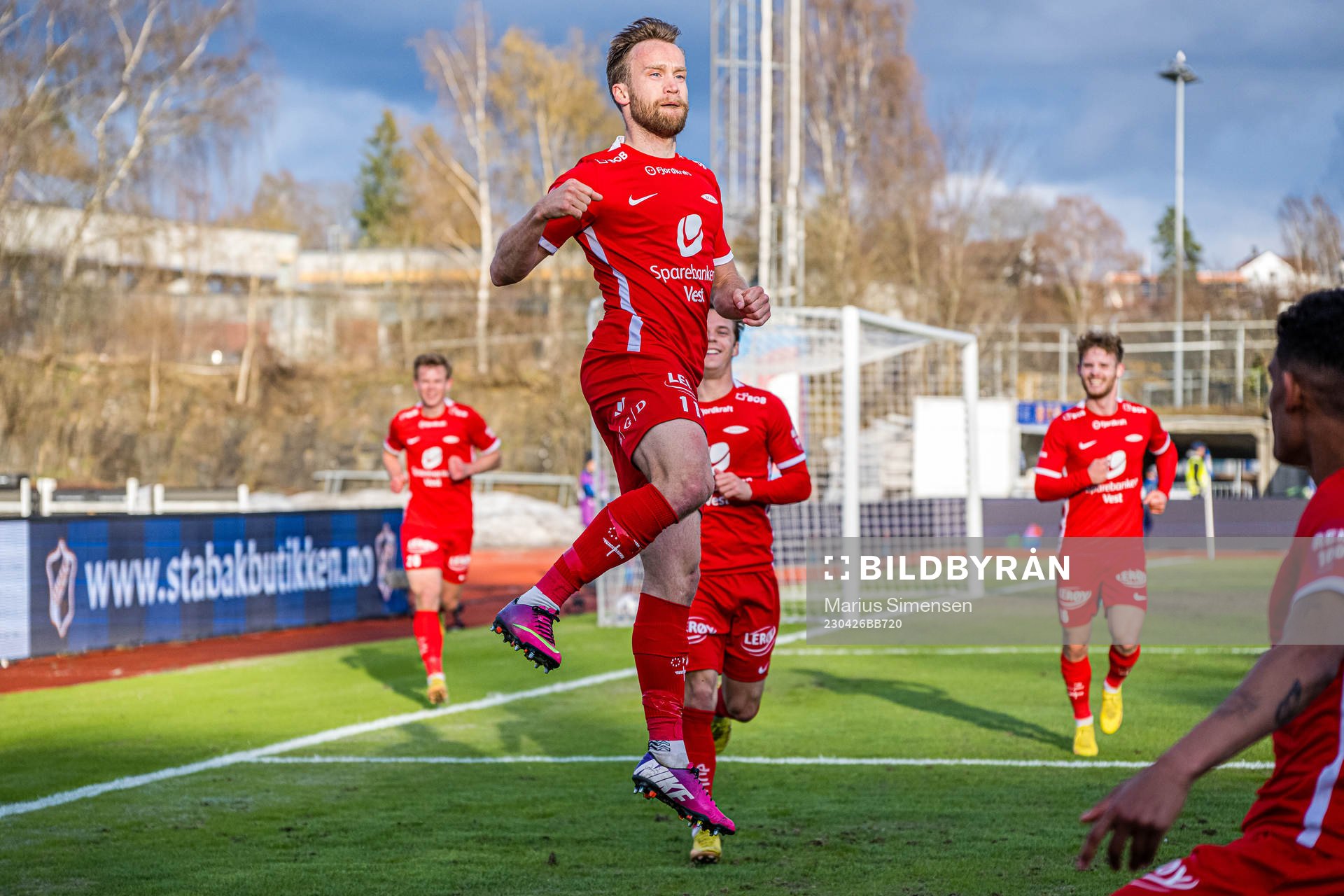 Bård Finne of Brann celebrates