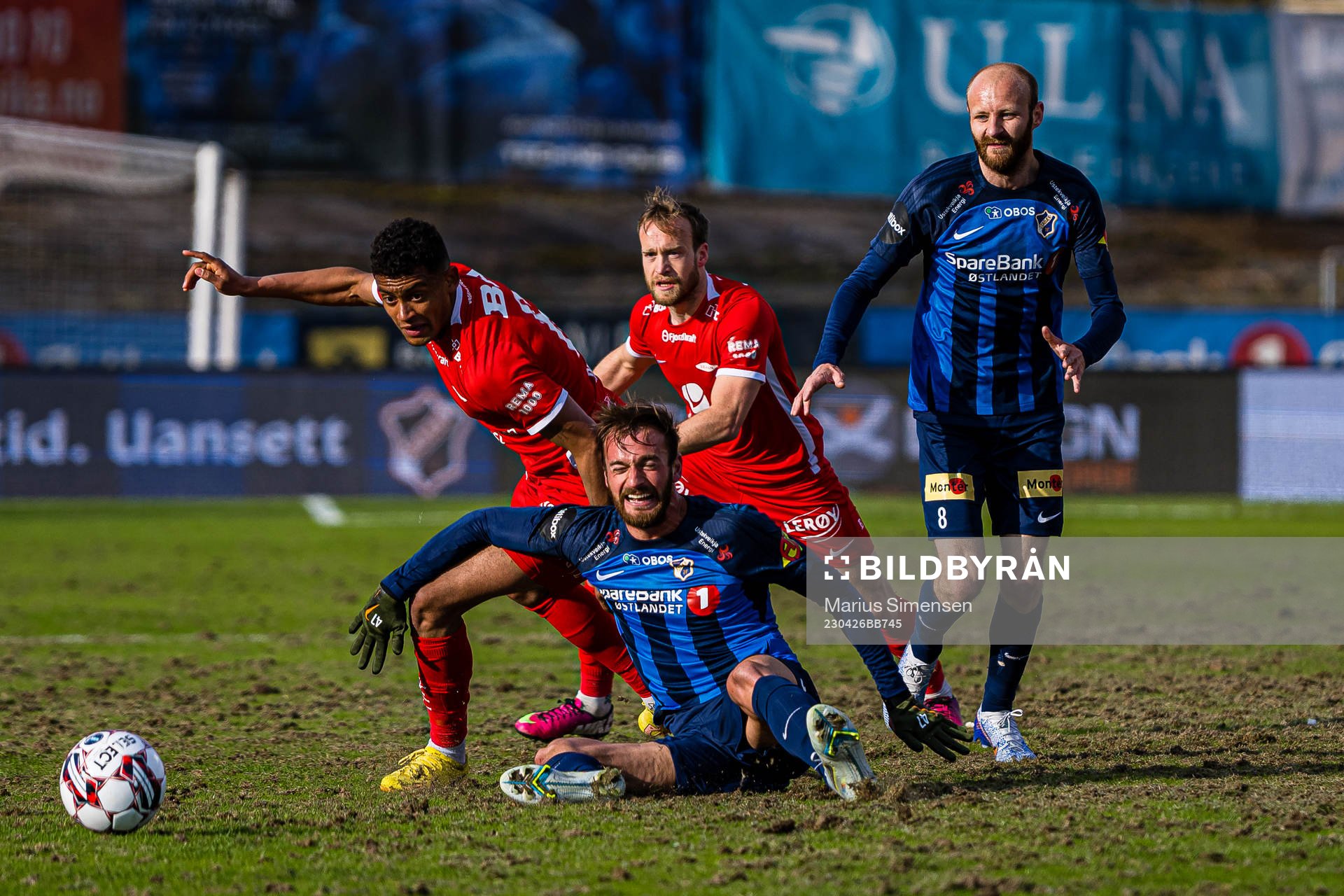 Svenn Crone of Brann and Jonatan Lucca of Stabæk