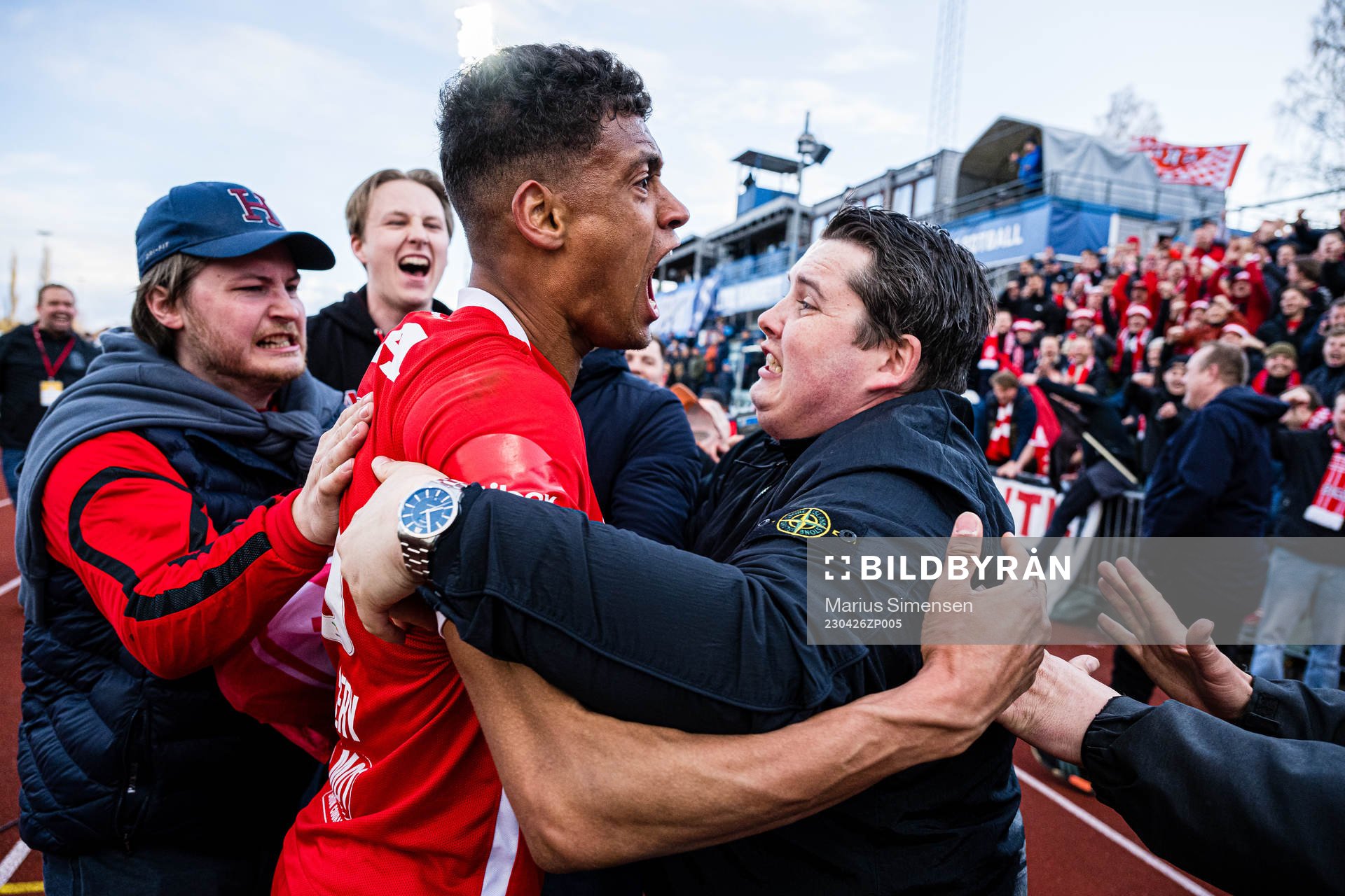 Japhet Sery Larsen of Brann celebrates