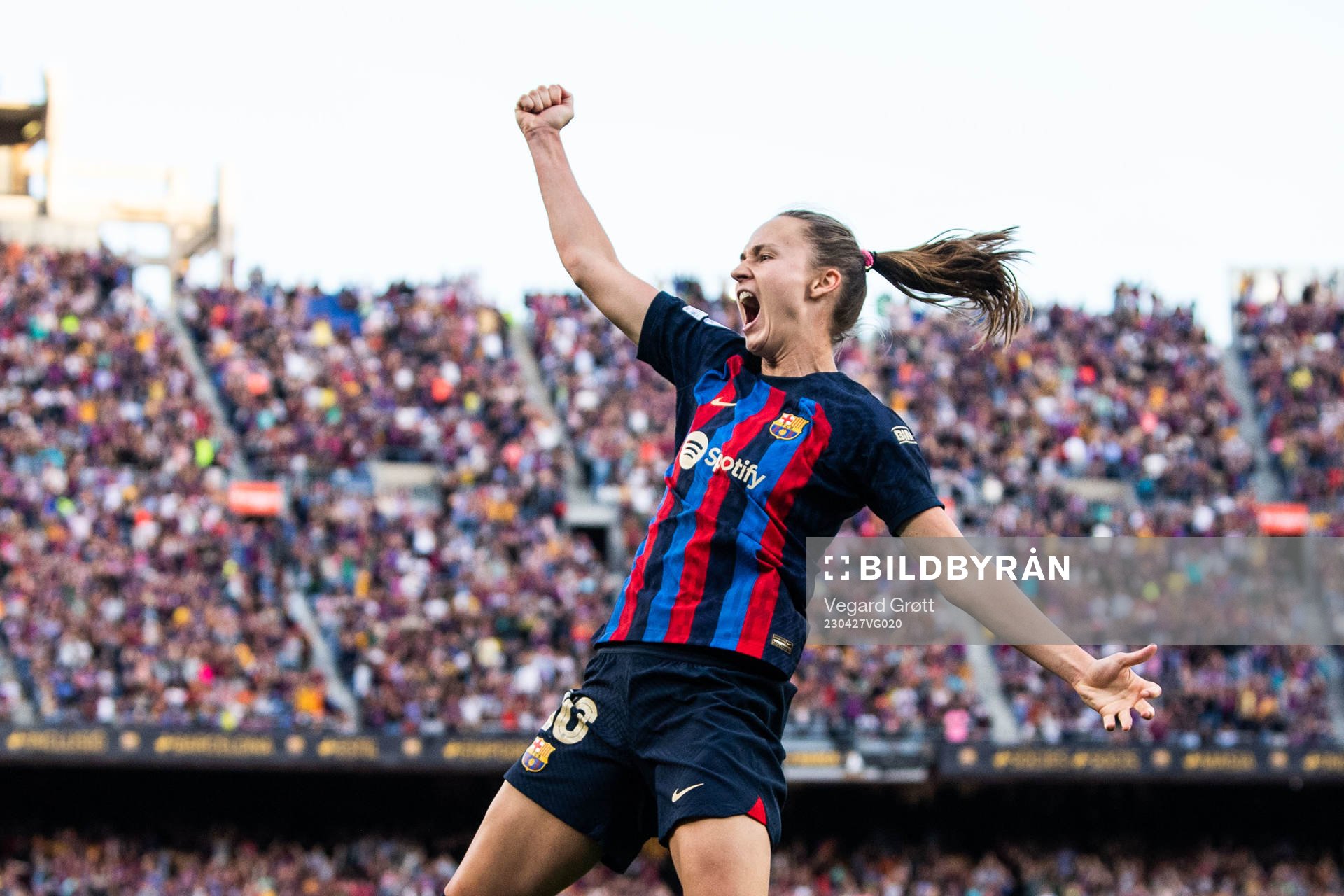 Caroline Graham Hansen of Barcelona celebrates